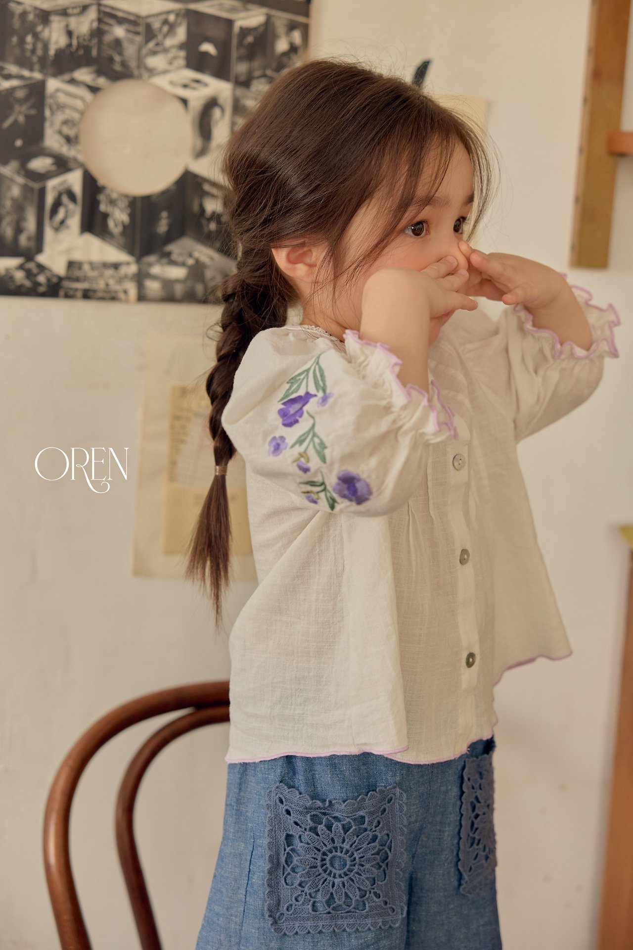 ☀️預訂 韓國直送☀️🇰🇷Oren Melia兩色花卉刺繡中袖襯衫