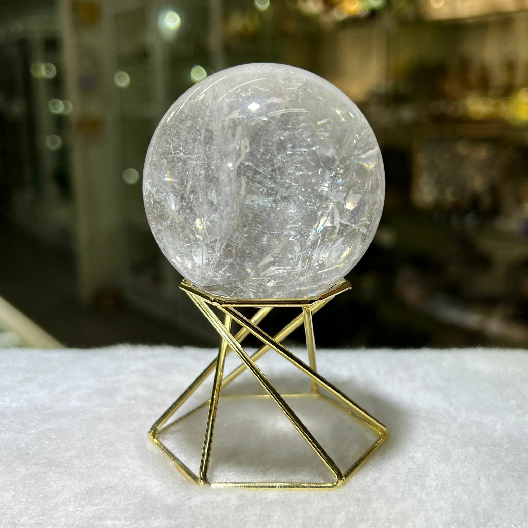 白水晶 球 - 5.6cm+/- (不連座) - 1