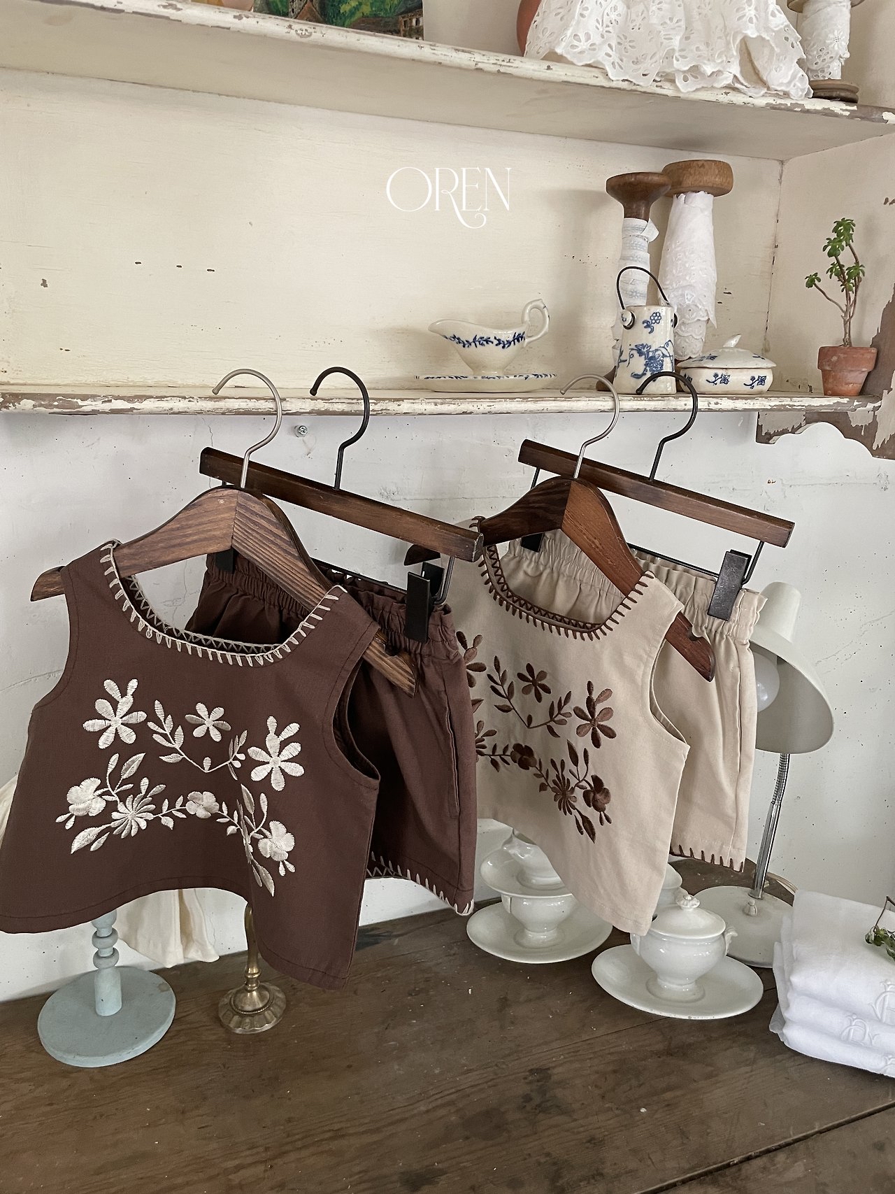 ☀️預訂 韓國直送☀️🇰🇷Oren花卉刺繡背心短褲上下套裝