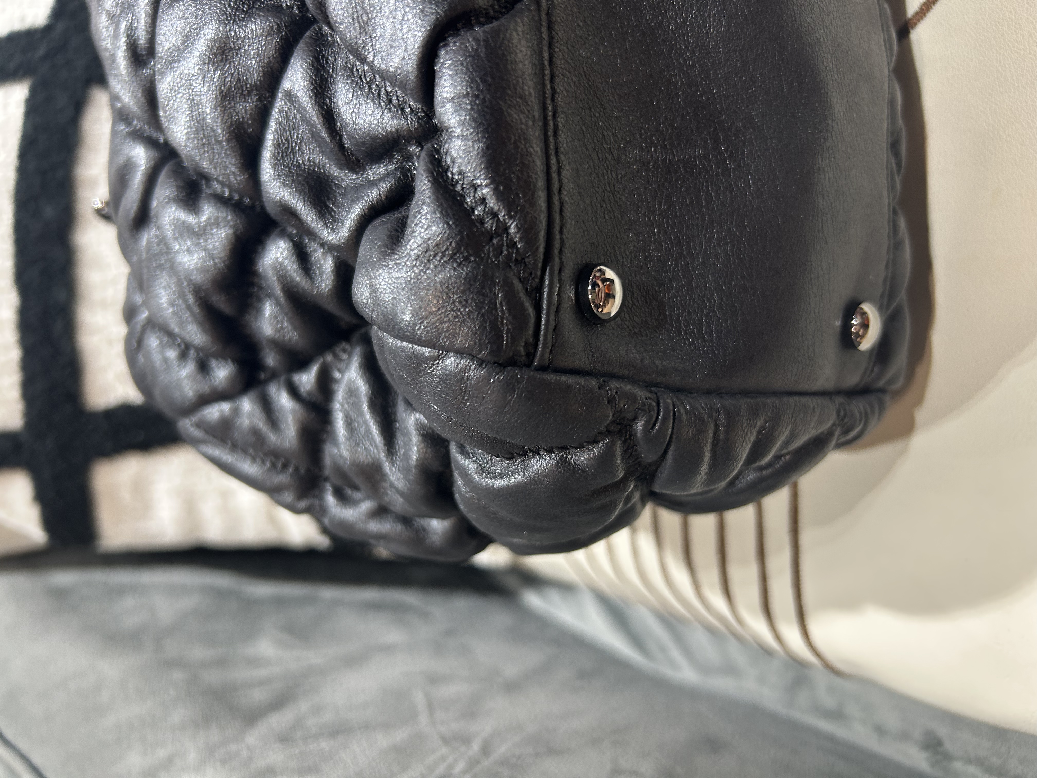 Chanel Calfskin Bubble Shoulder Bag Black 100%Authentic, 90%New ☑️12Card☑️Dust bag