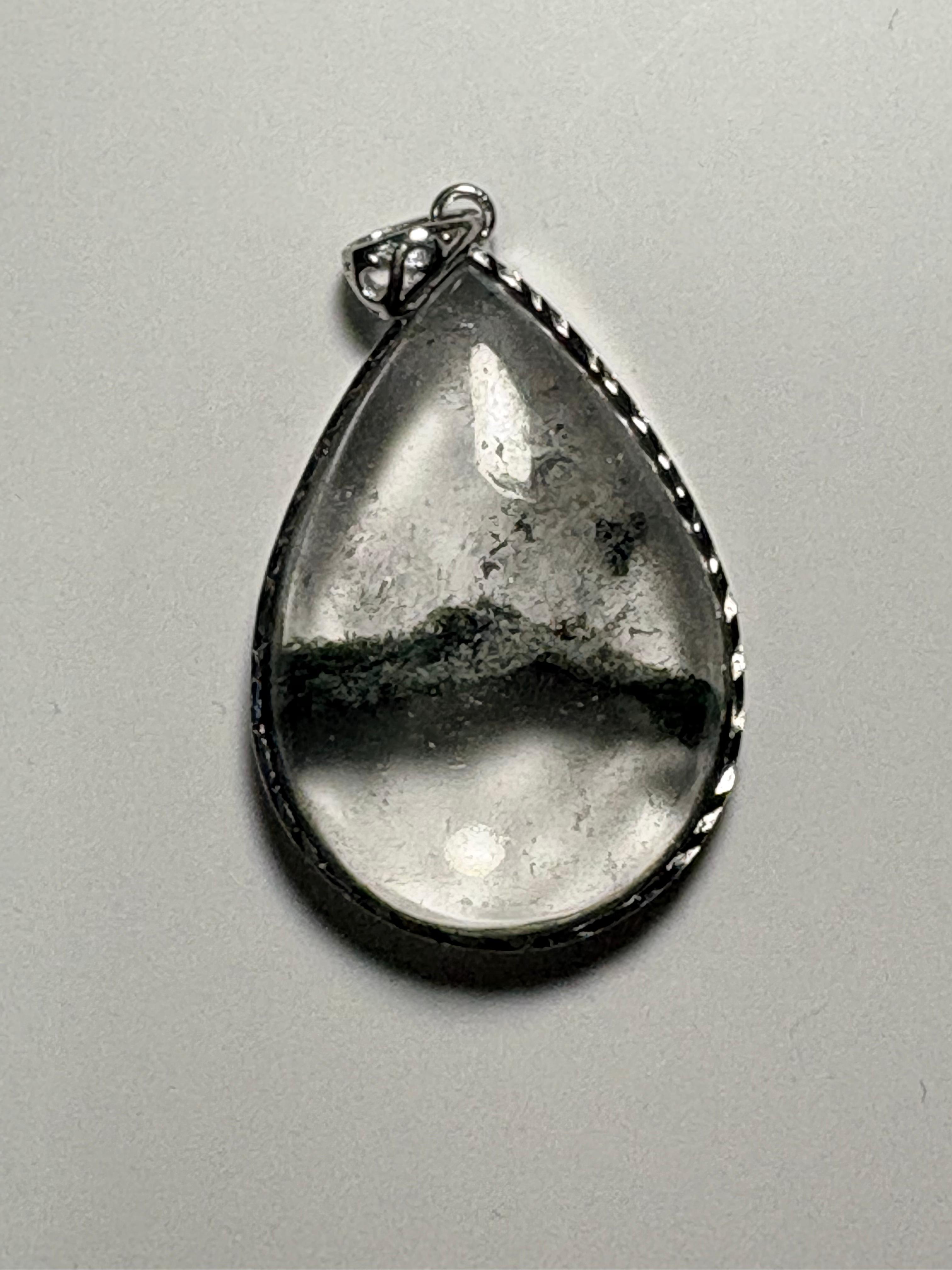 綠幽靈吊墜 重9.69克 （附送證書）No19-5842