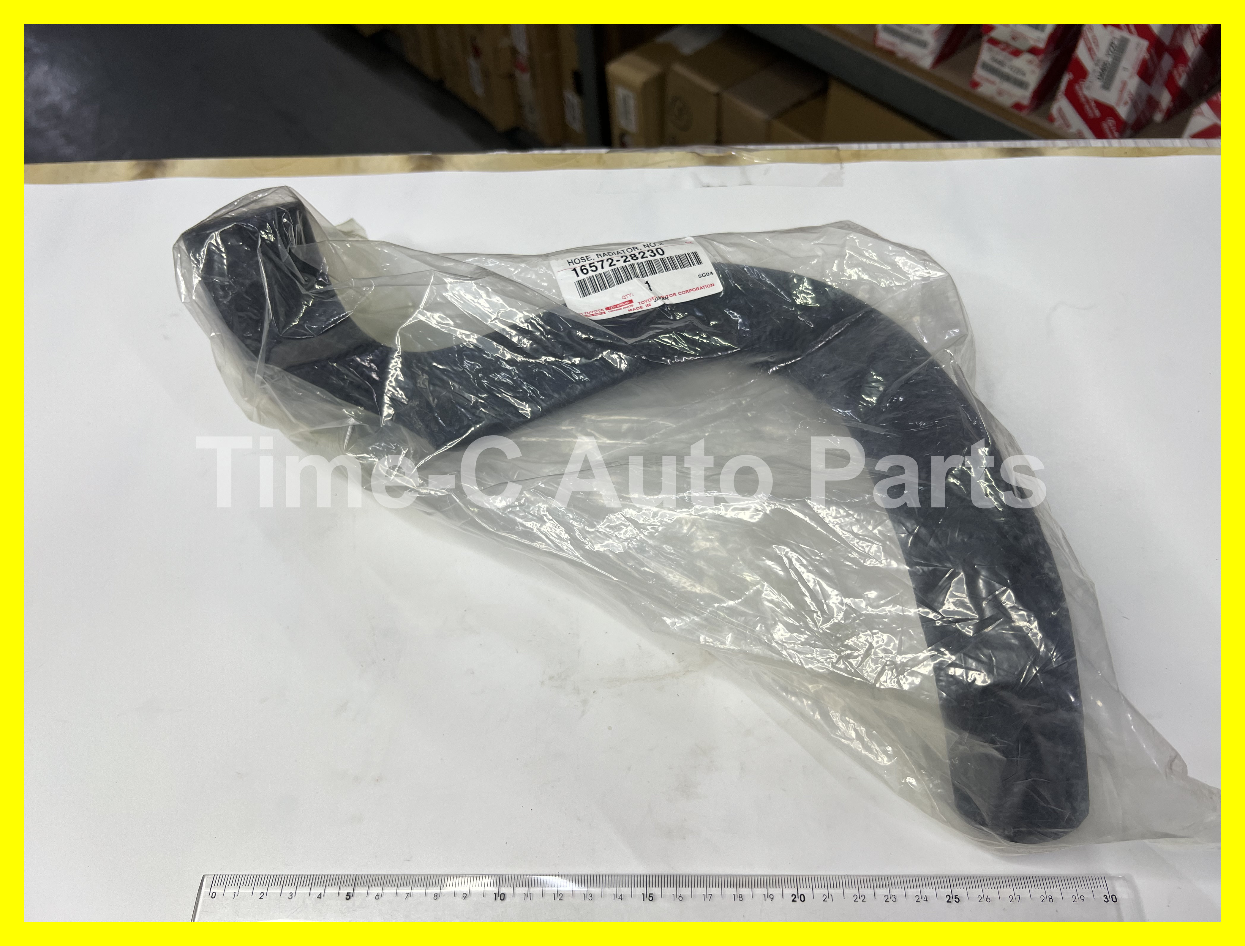 水喉(下) 16572-28230 - Toyota Estima Hybrid