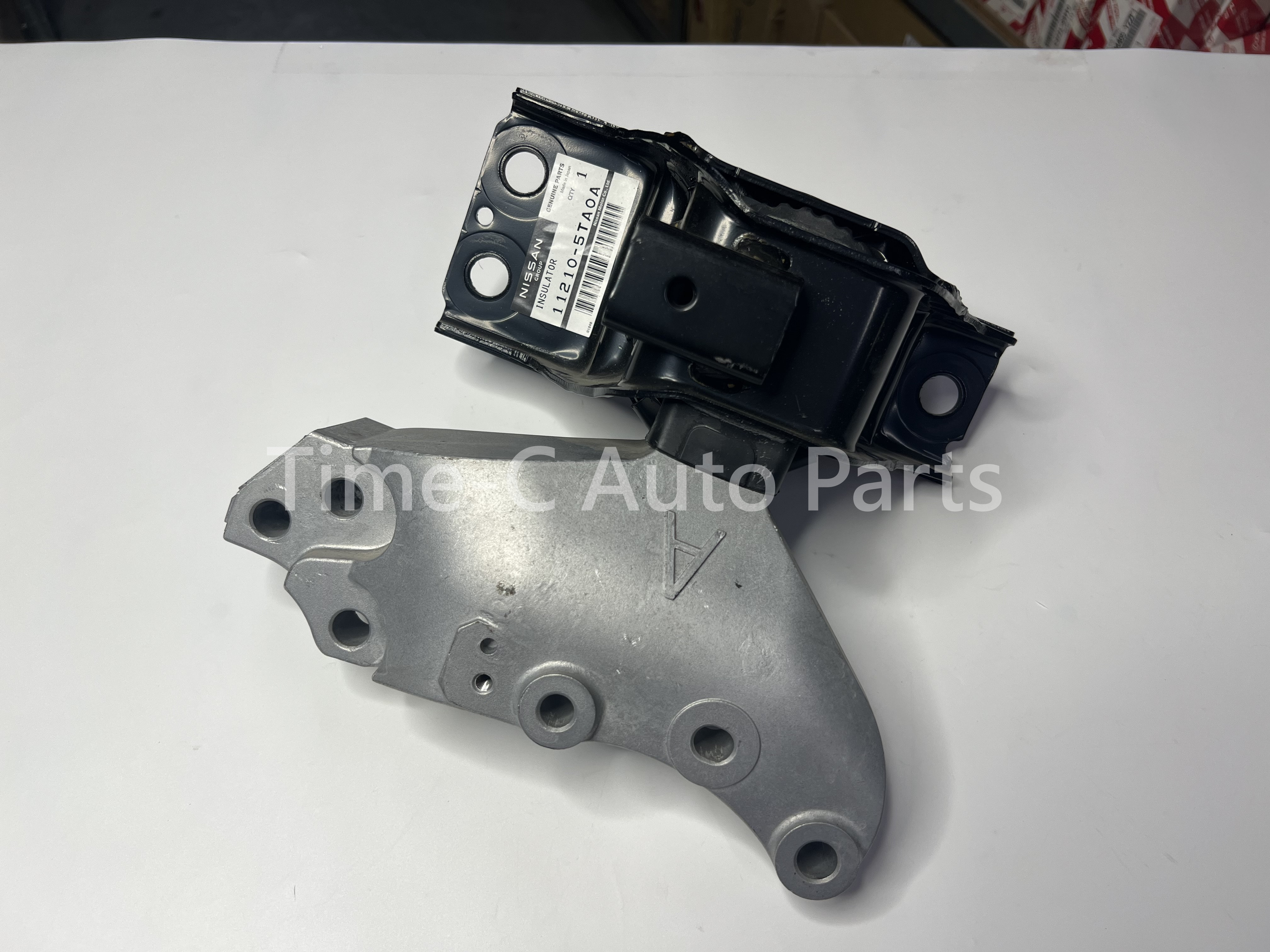 右機器膠 11210-5TA0A - Nissan Serena