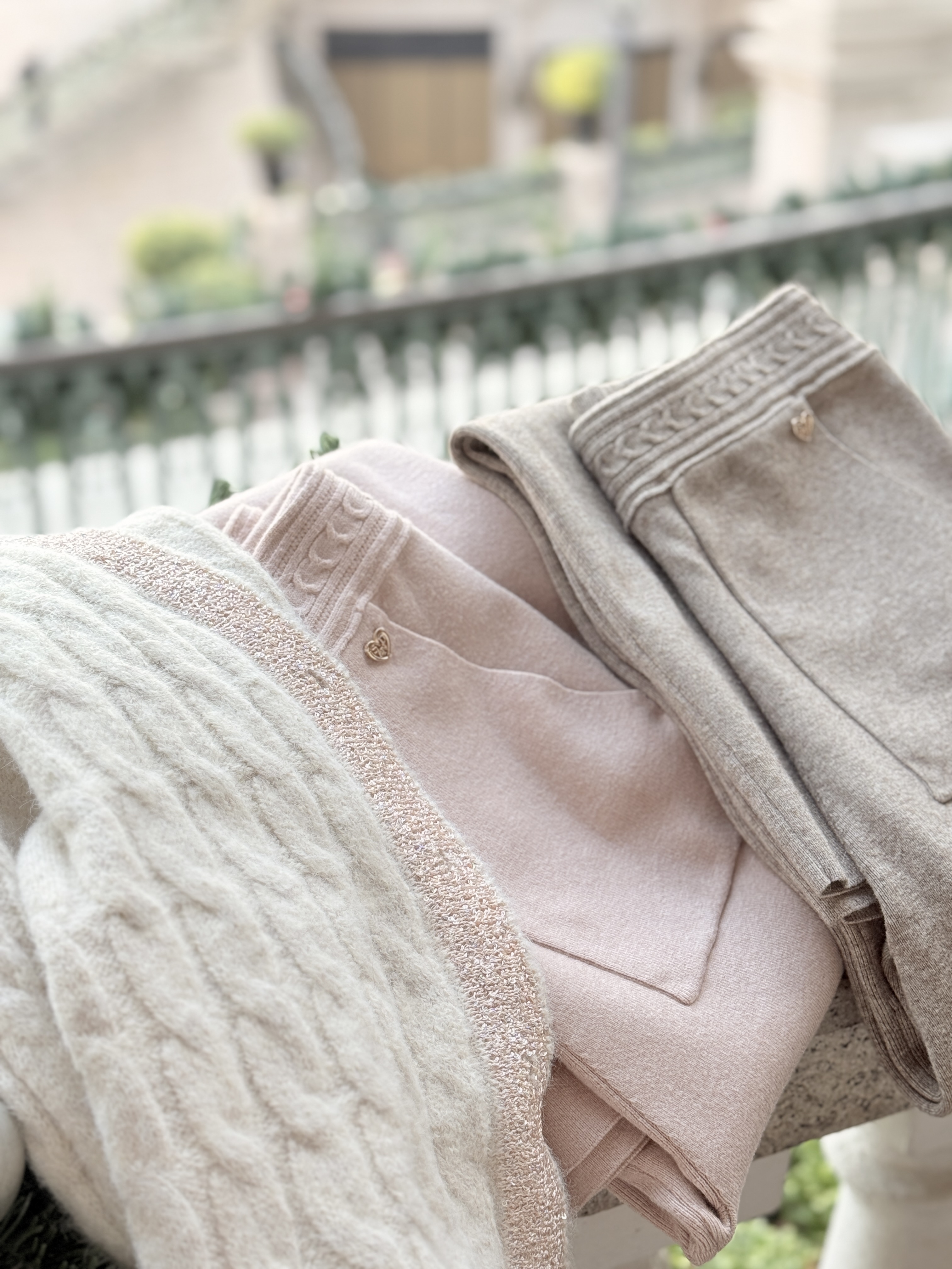 節日穿搭✨氣質麻花微閃圍邊Cardigan