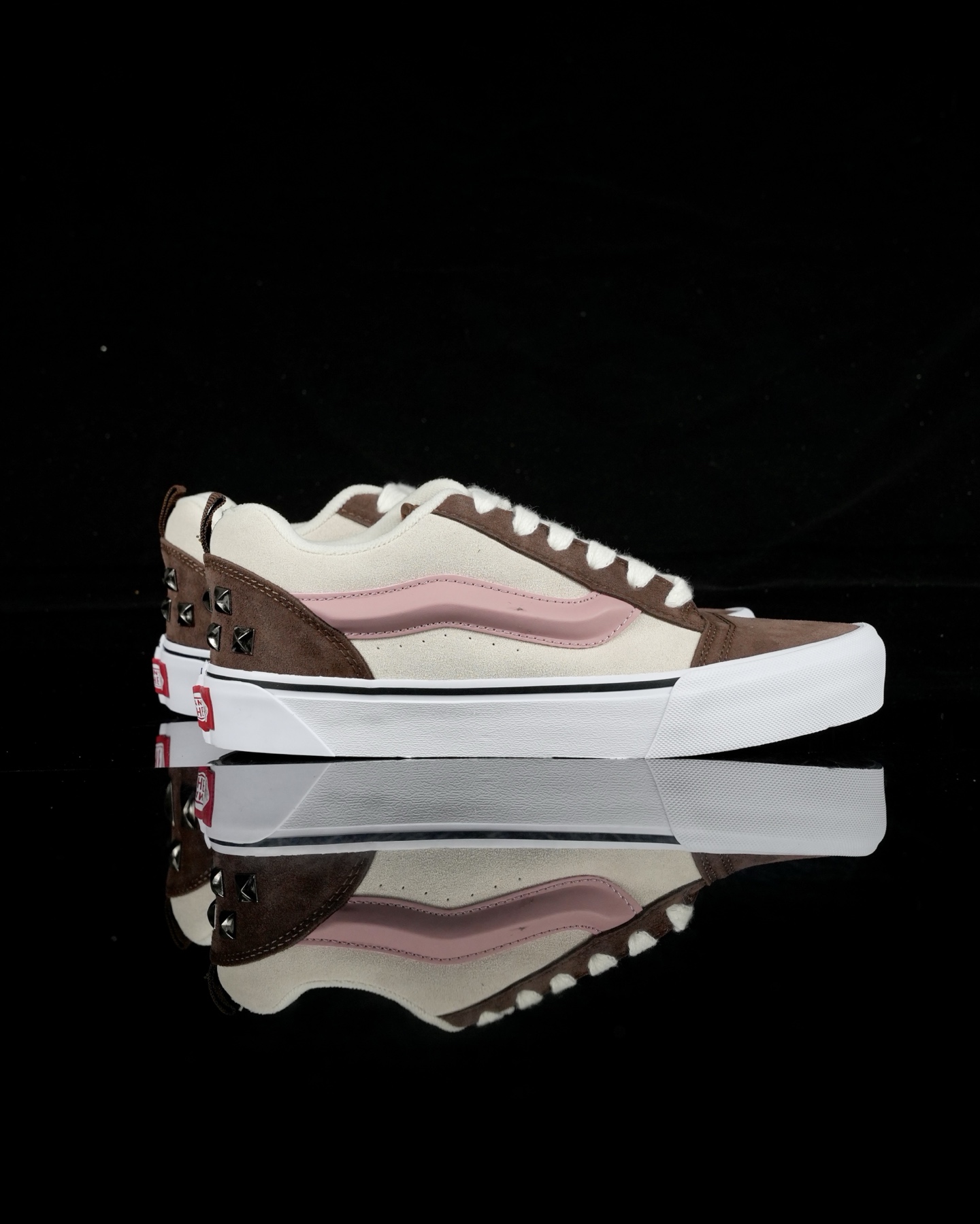 Vans Knu Skool