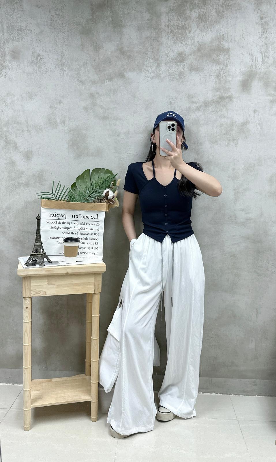 S06 骨感掛頸Top