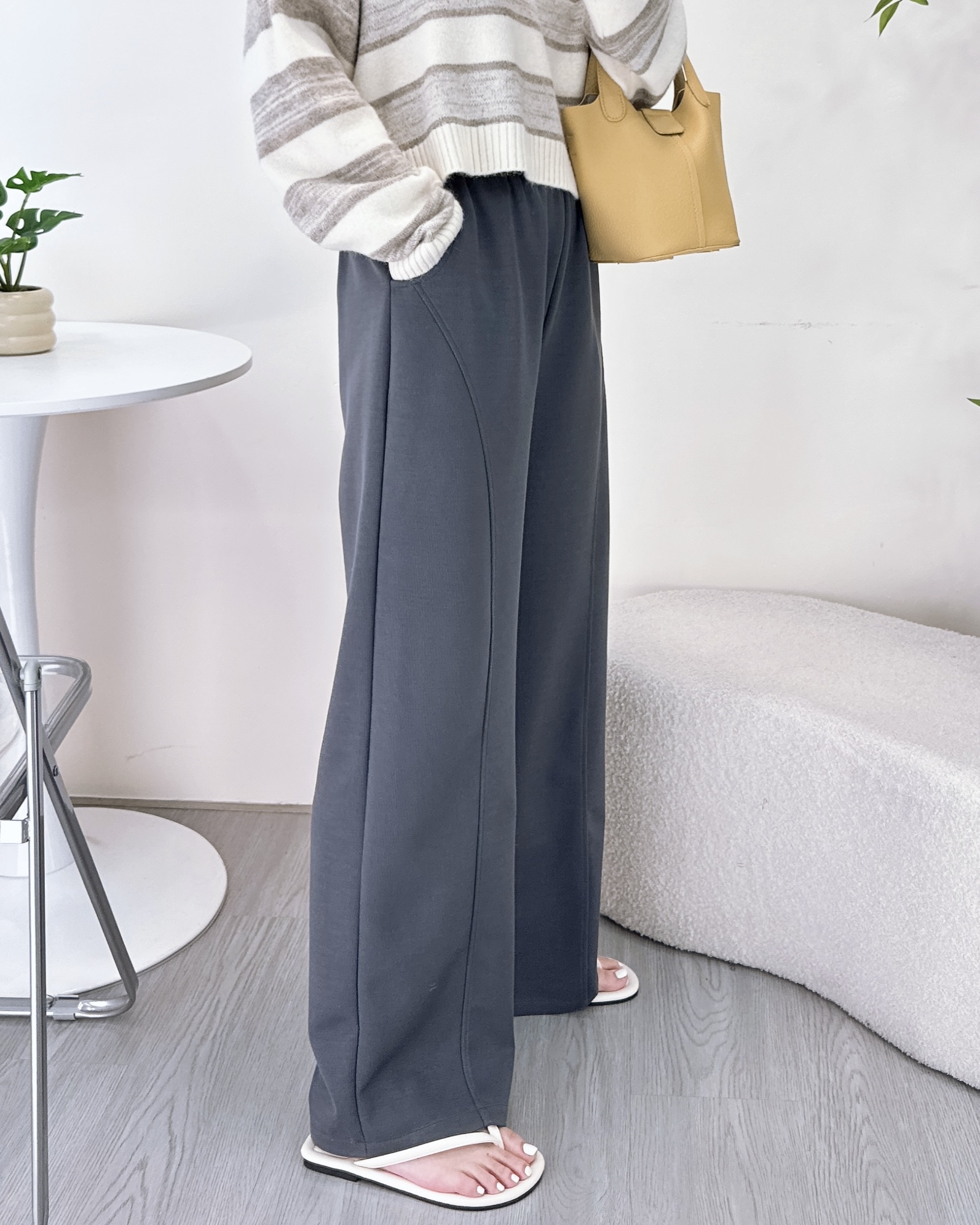 滑嘟嘟免燙牛奶棉料休閒褲 4色