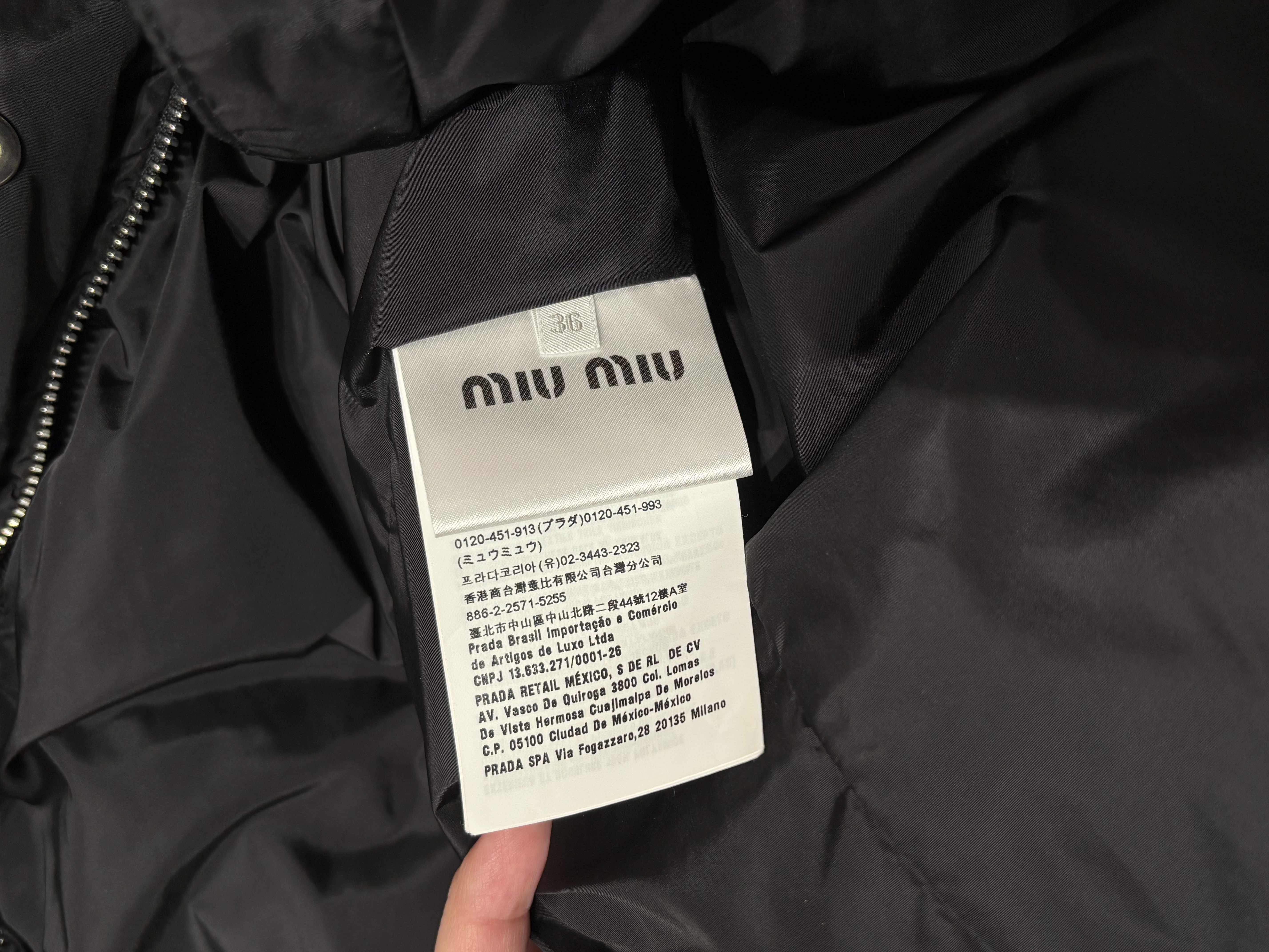 Miu miu outer 36 黑色羽絨 100%Authentic, 99%New