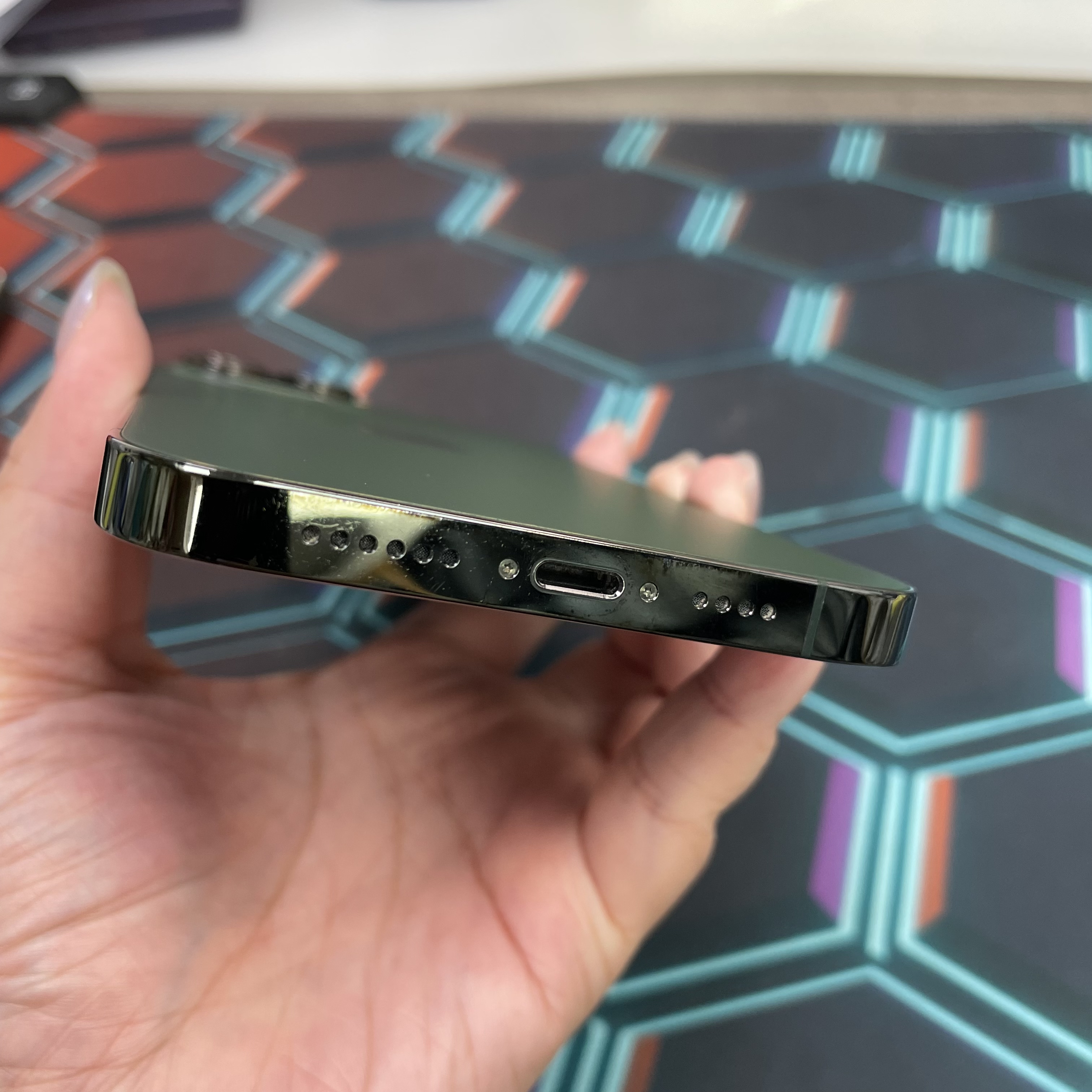 *7104 13 Pro max 勁靚機 128GB 電80 綠色 green