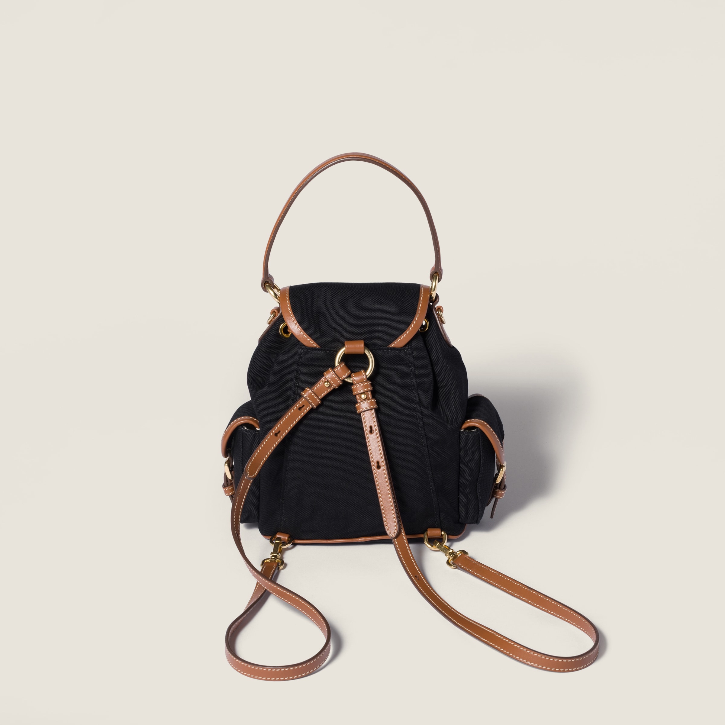 指定款式優惠✨訂貨🍒MIUMIU backpack  Size 22x18x11.5cm