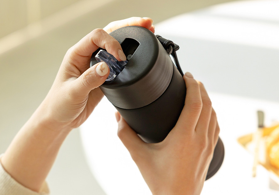 春植 陶瓷 保溫杯 (600ml)