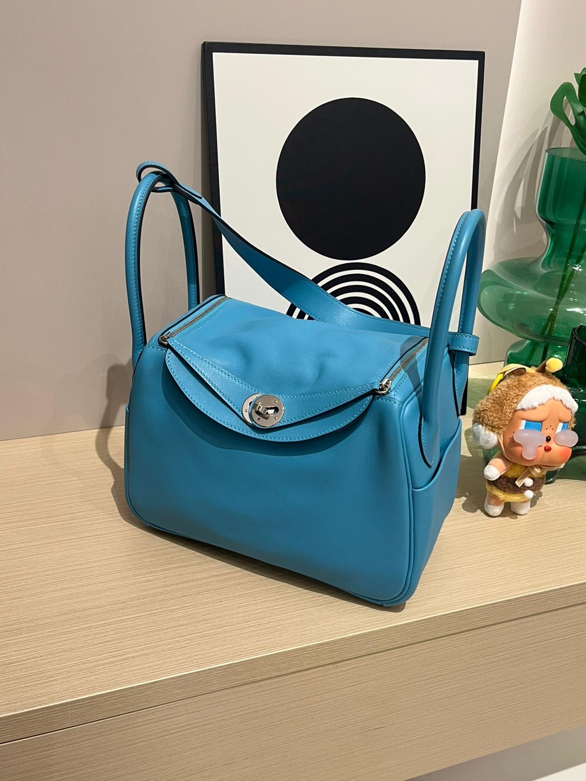 Hermes Lindy 26, Stamp D P3 Bleu Nord 北方藍100%Authentic,98%new  ✅dust bag ✅box