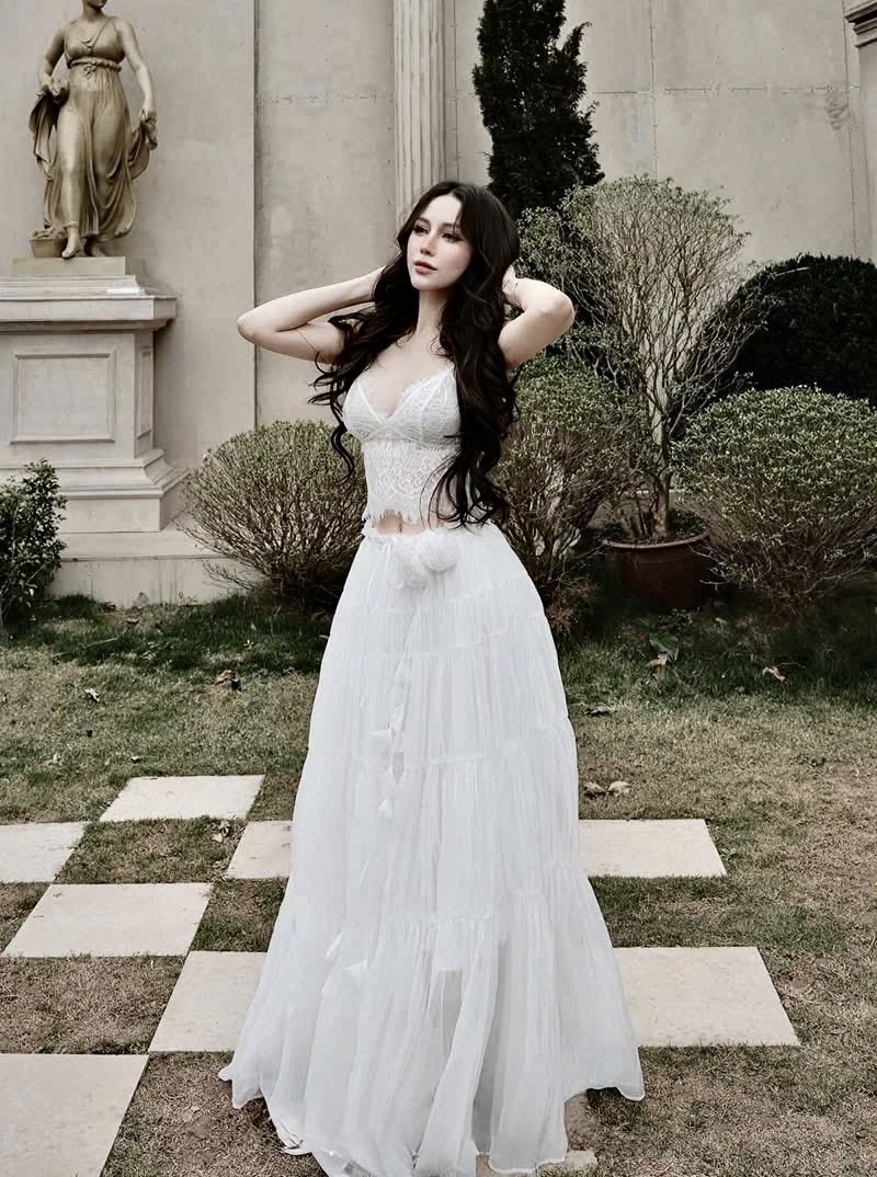 無袖蕾絲層疊長洋裝