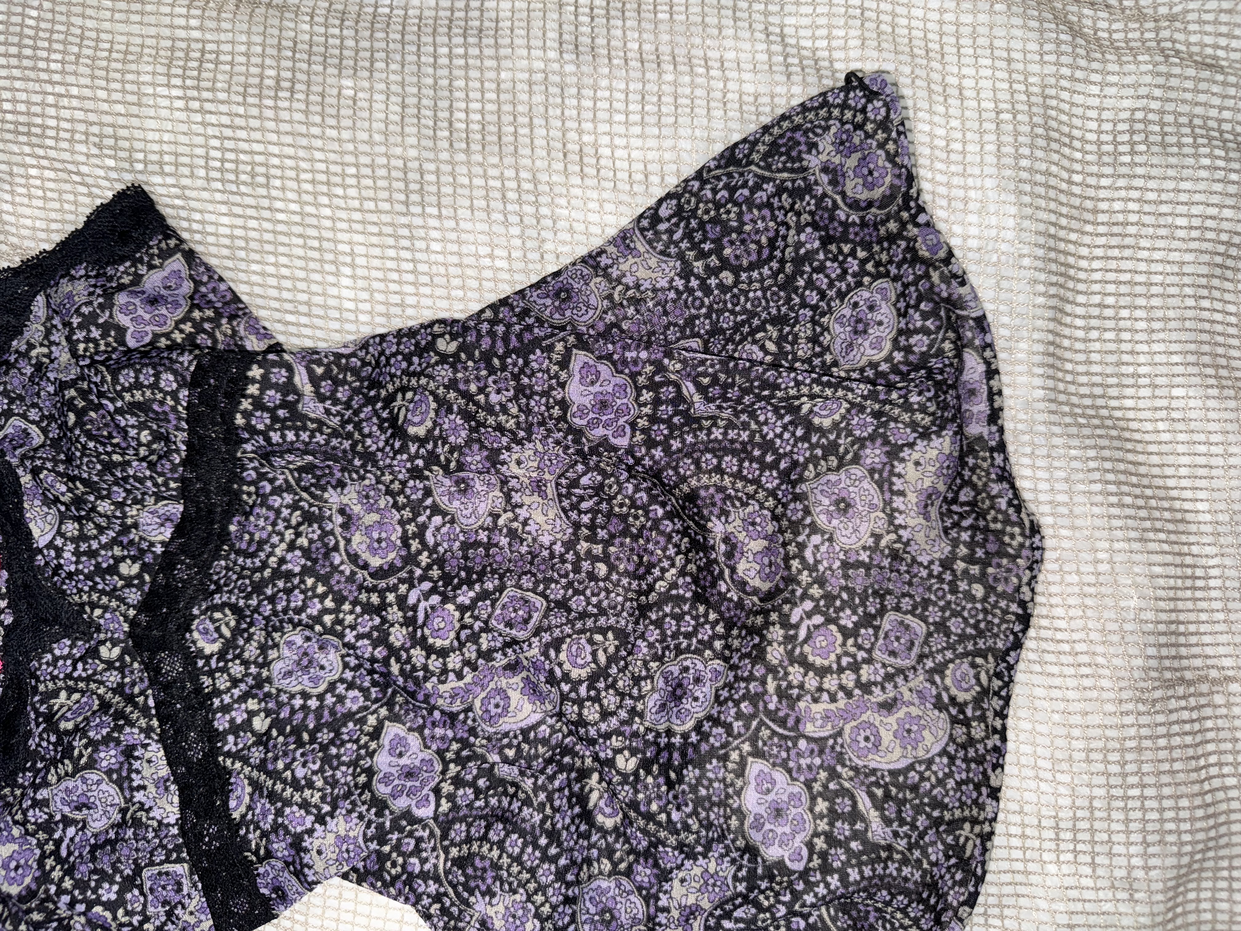 Gothic Purple Floral Lace Trim Camisole Top