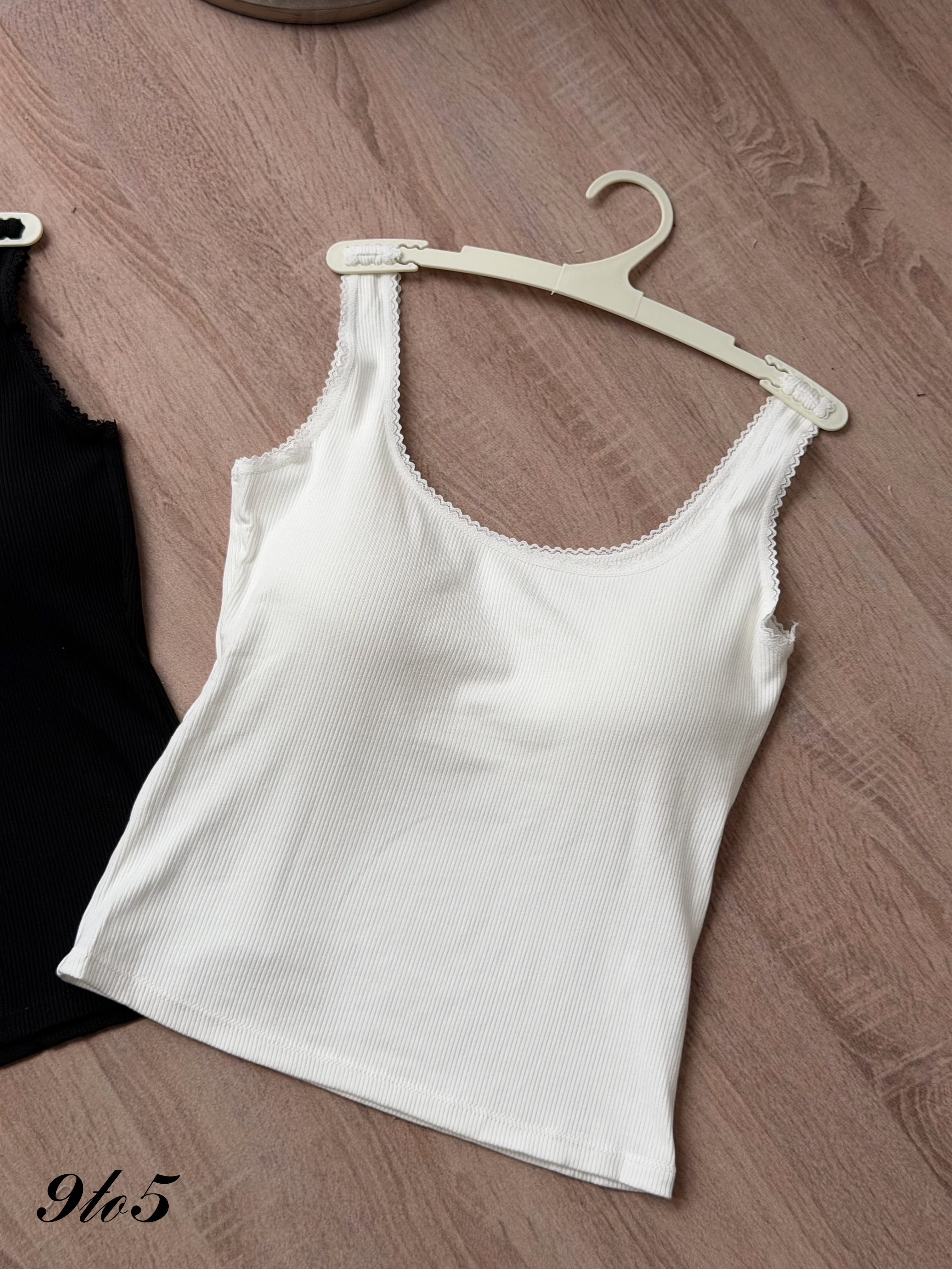 T4538 Lace Trim Ribbed Padded Tank Top - Black & White 