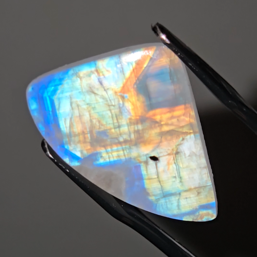 Jewelry-grade rainbow moonstone - MS3