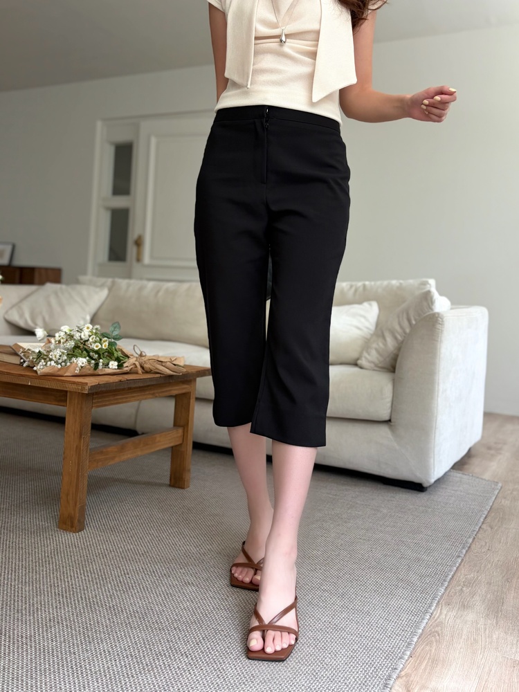 Side Slit Cropped Pants