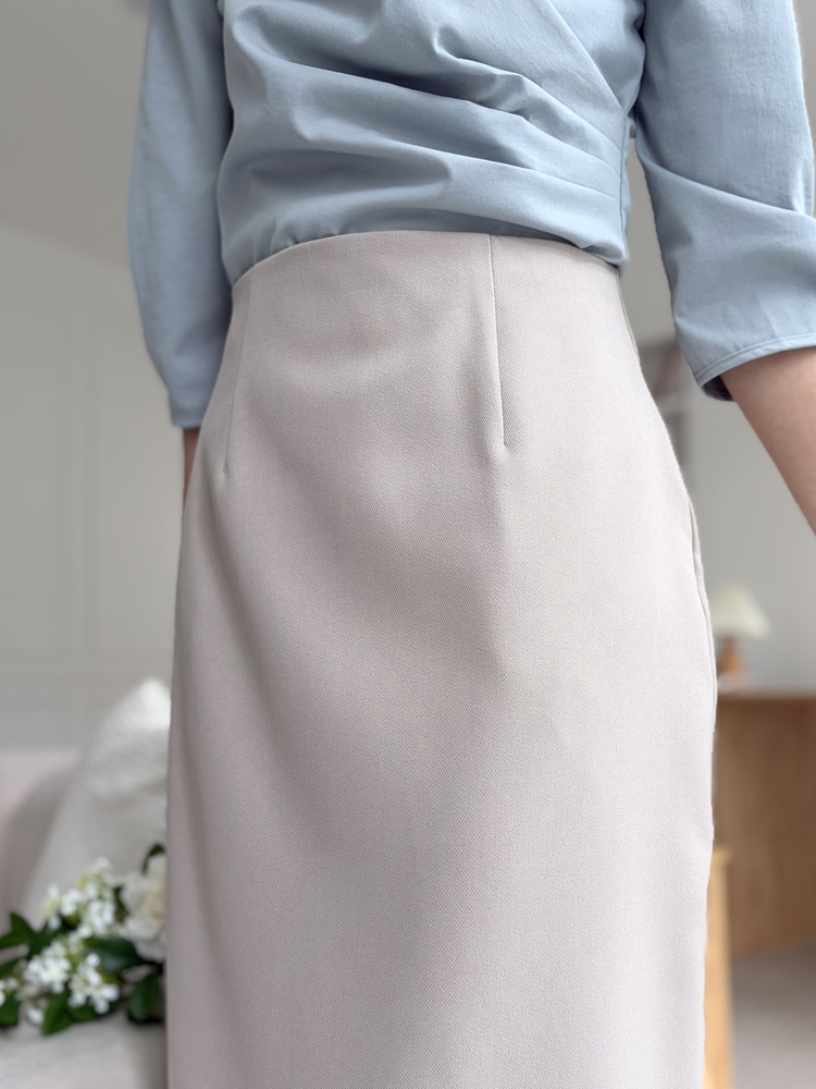 Leonie Tailored Midi Skirt (Beige)