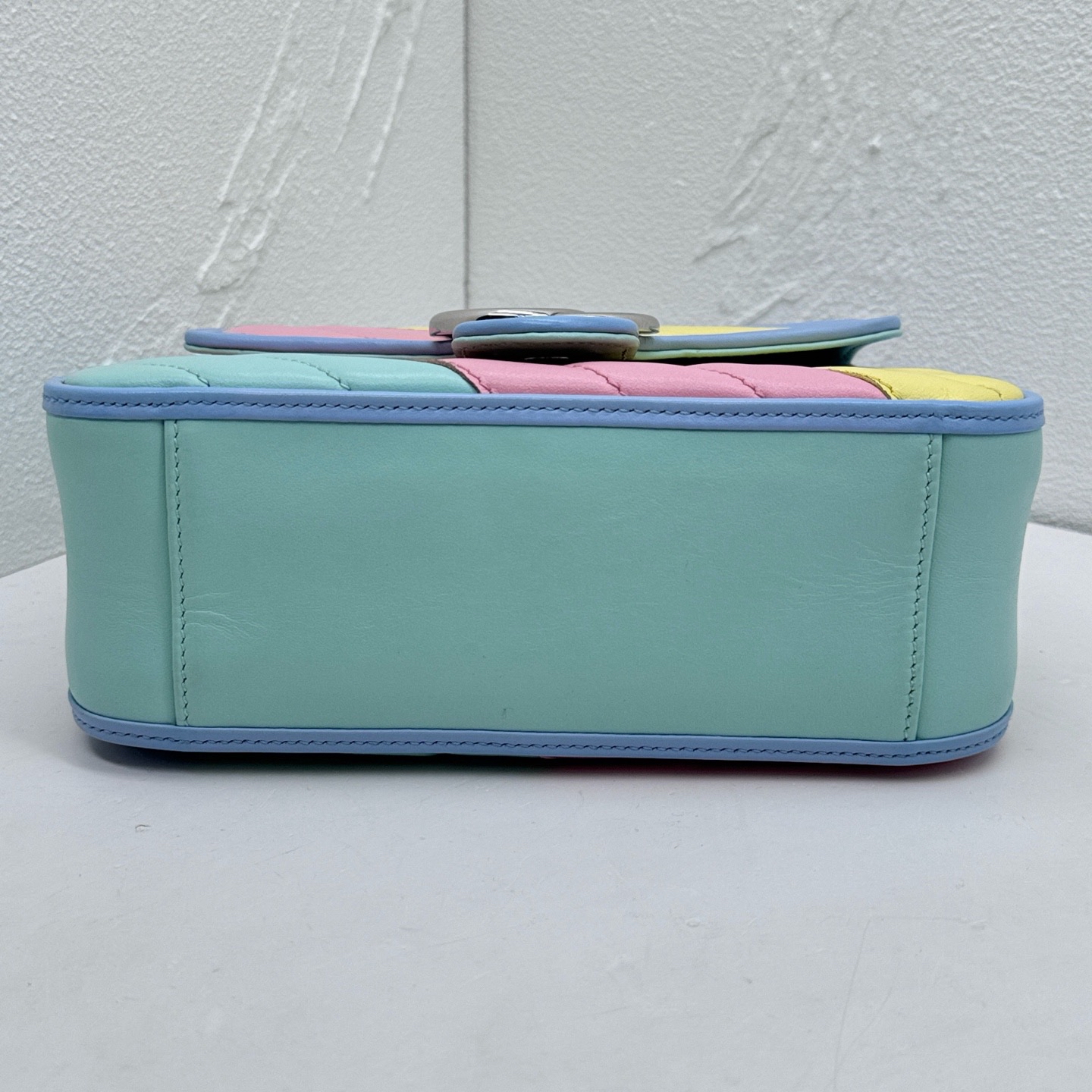 Pre-Owned Gucci GG Marmont Multicolored Quilted Leather Mini Top Handle Bag / Product Code: 26041928