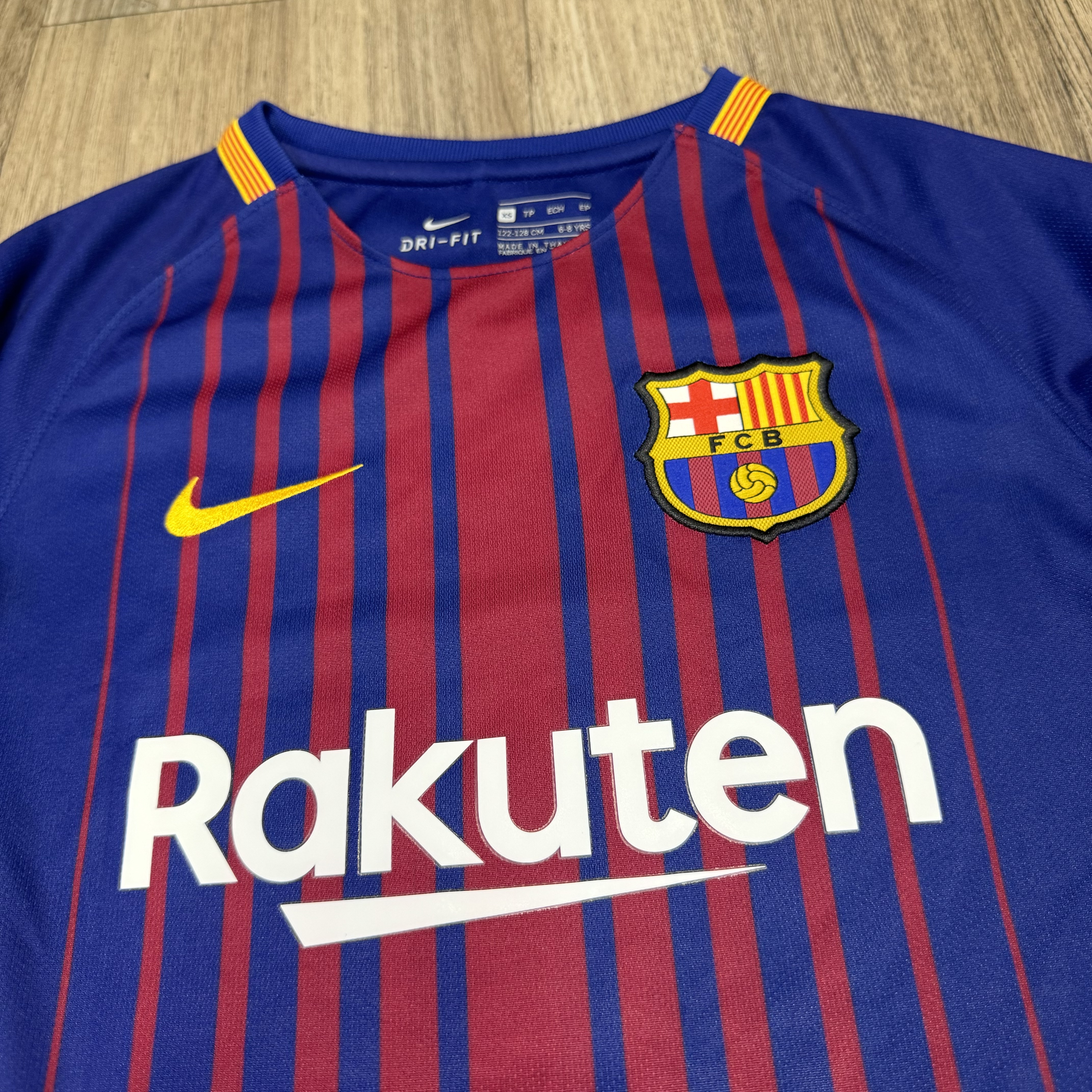 (Youth size)Barcelona 17/18 home shirt #11 Neymar JR (Bnwt)