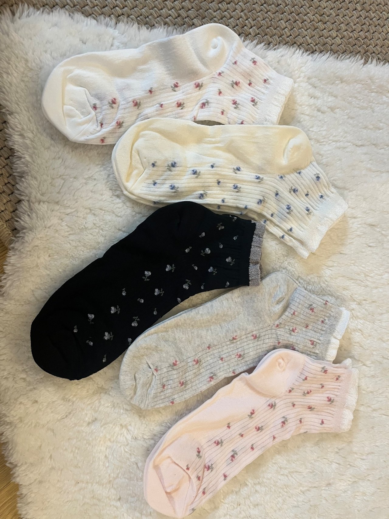KKY Tint Flower Ribbed middle socks