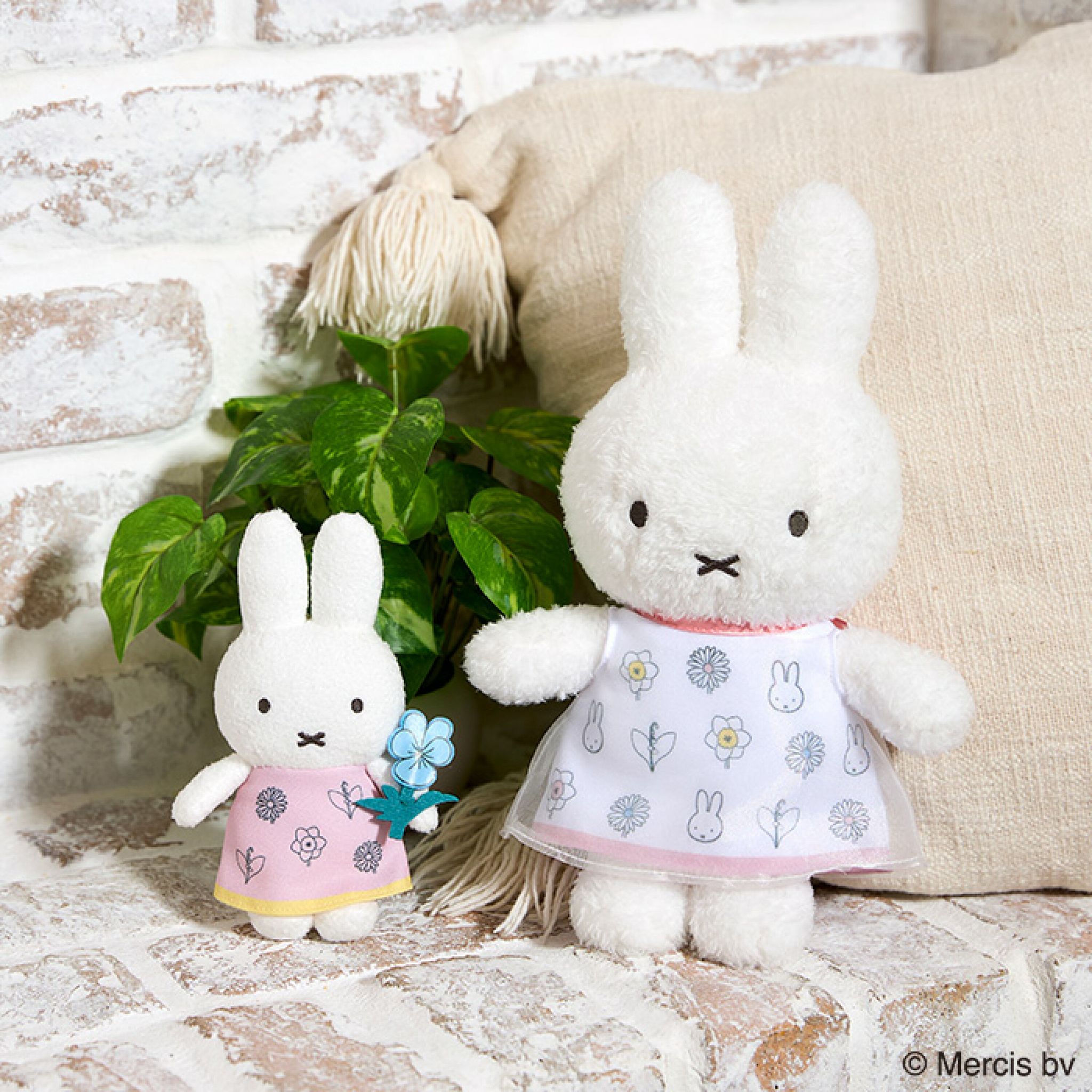 貨期4月中 MIFFY Bloom 粉色花花 掛鏈公仔