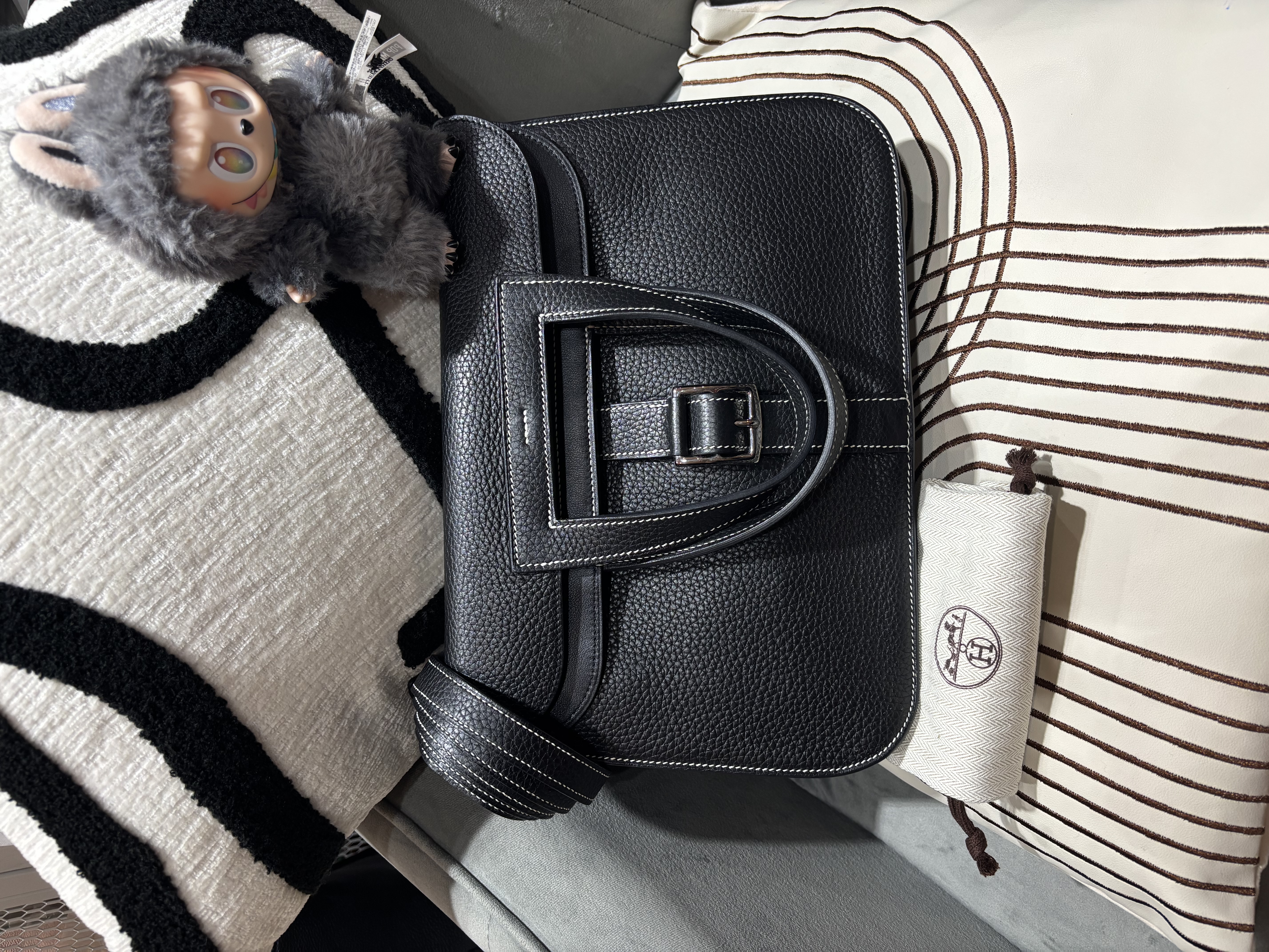 Hermes Halzan 31 ,STAMP X 黑色銀扣 100%Authentic, 98%New  ✅收據✅Dust bag 