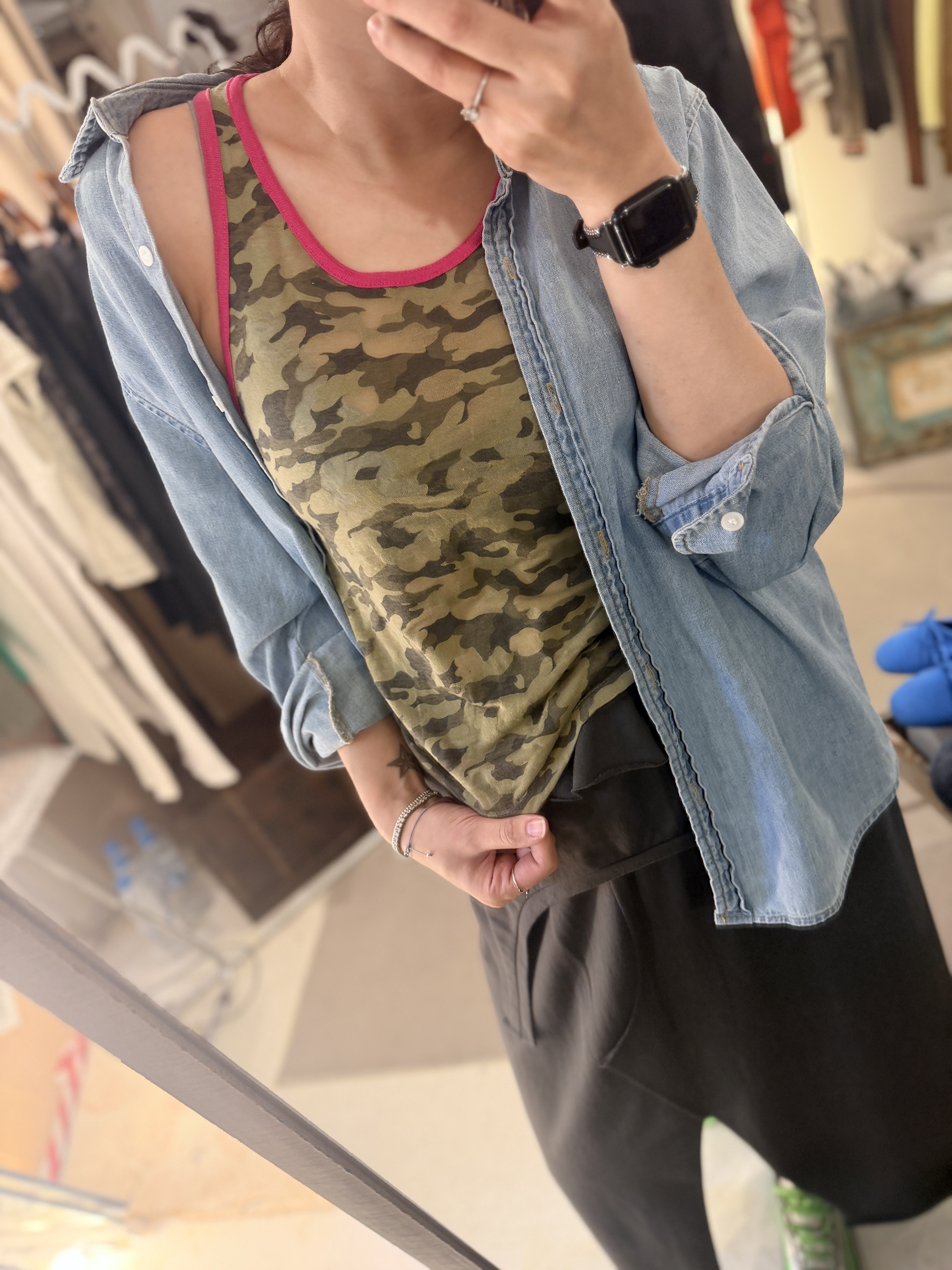 Light vest