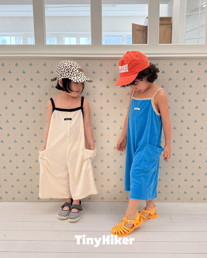 🇰🇷Tiny Hiker連身褲