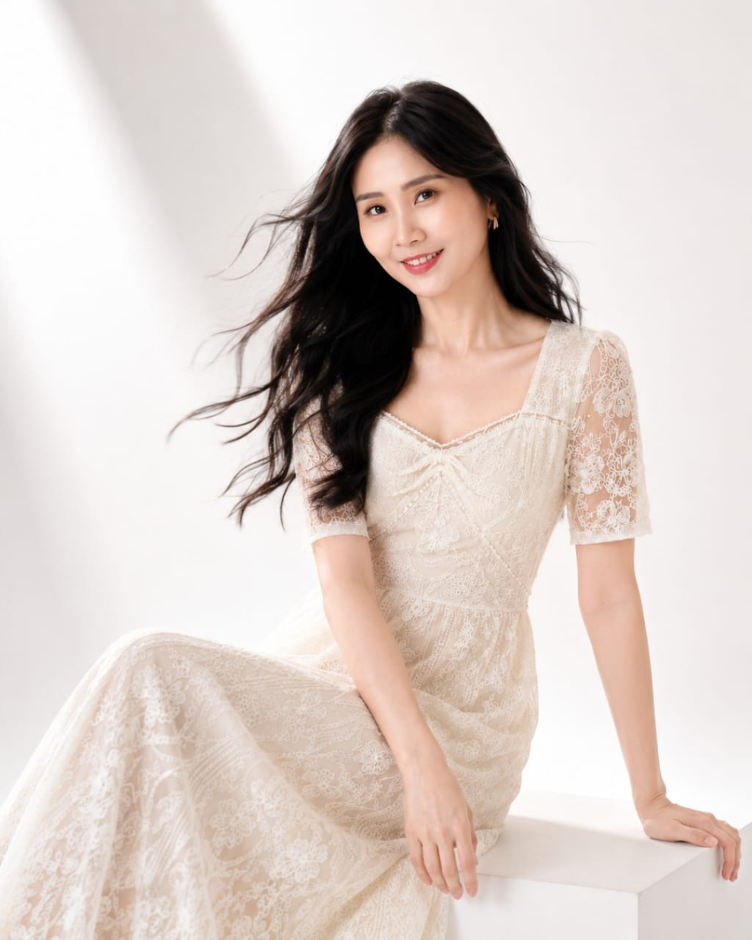 5131 Seraphina Pearl + Lace 3 Colour Panelled Midi Dress