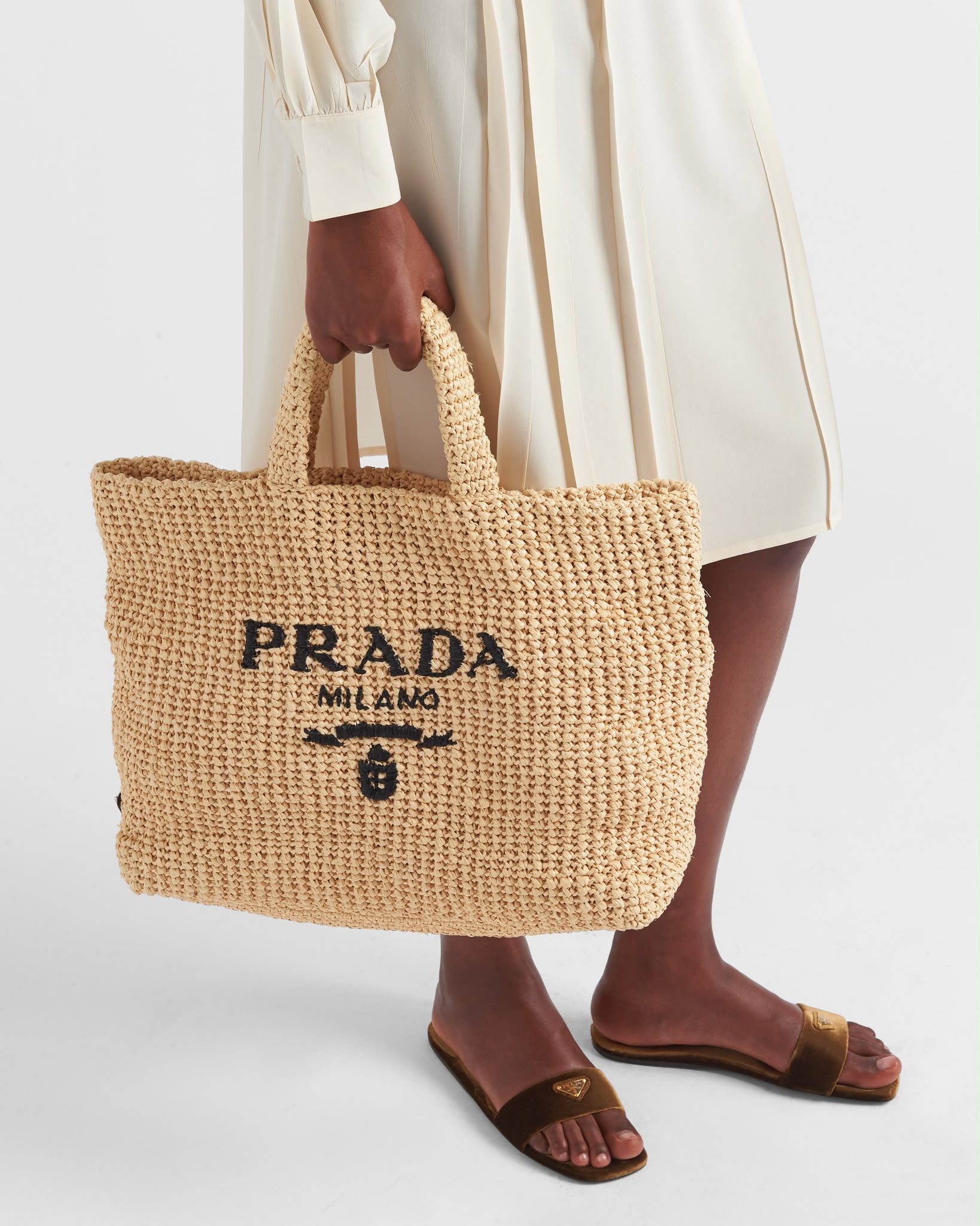 Prada Crochet tote bag 100%Authentic, 98%new 