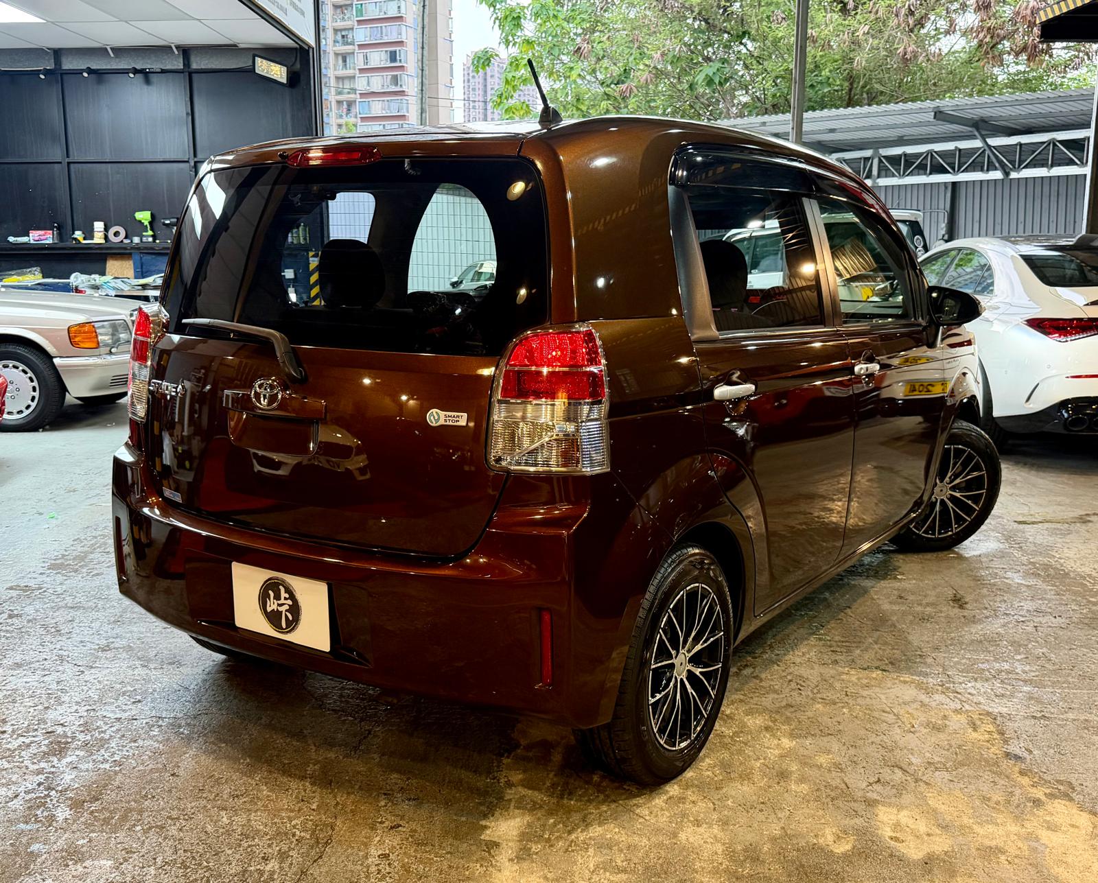 Toyota Spade G 1.5 2013