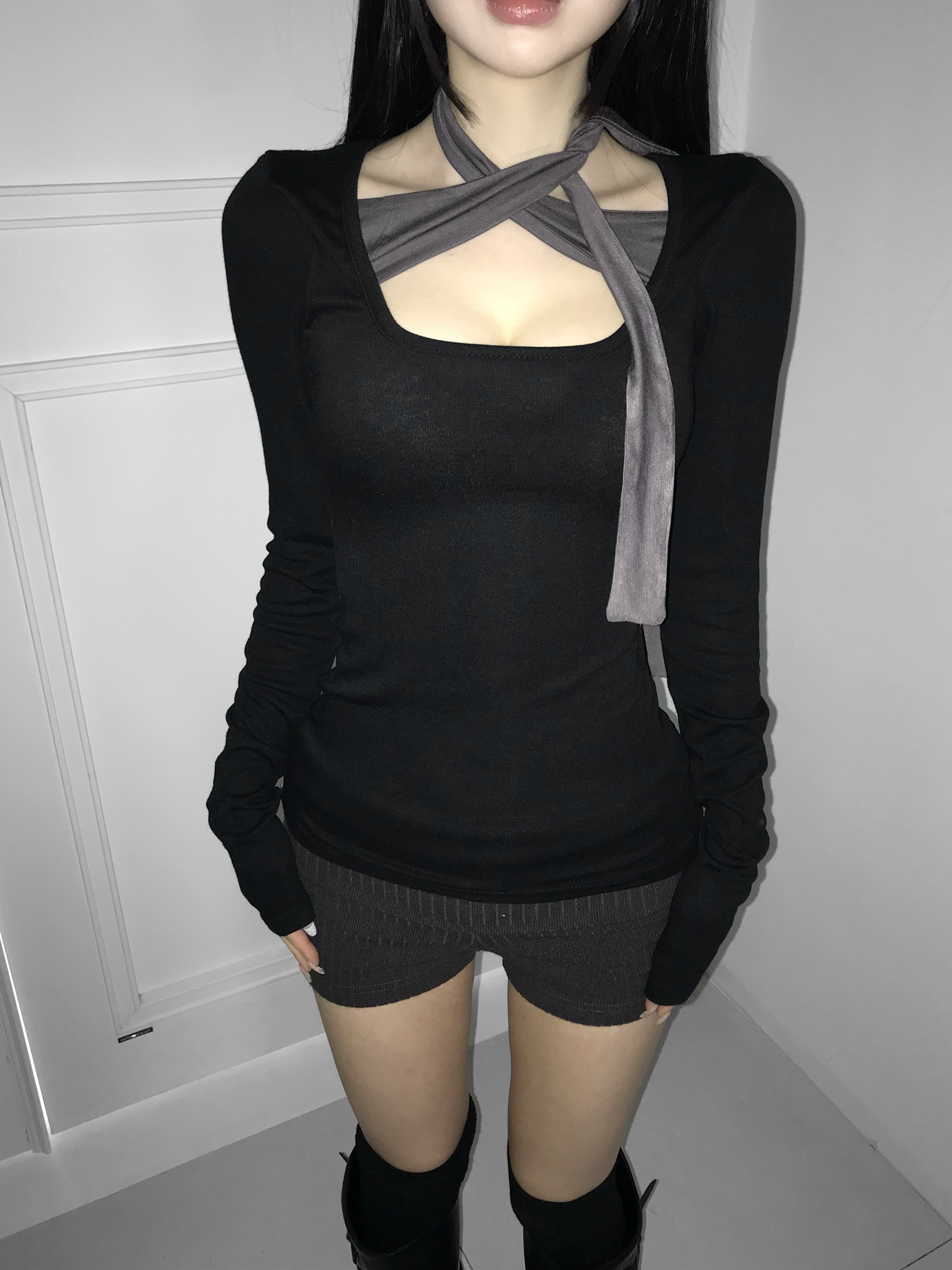 Tie-Front U Neck Long Sleeve Top