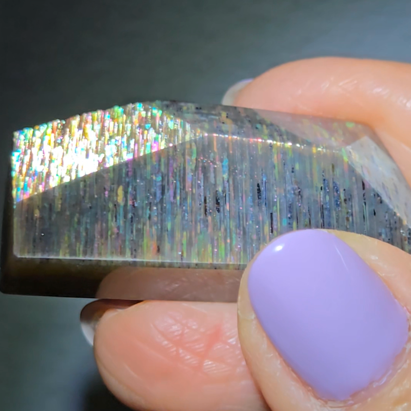 Rainbow meteor shower sunstone from Tanzania - SM95