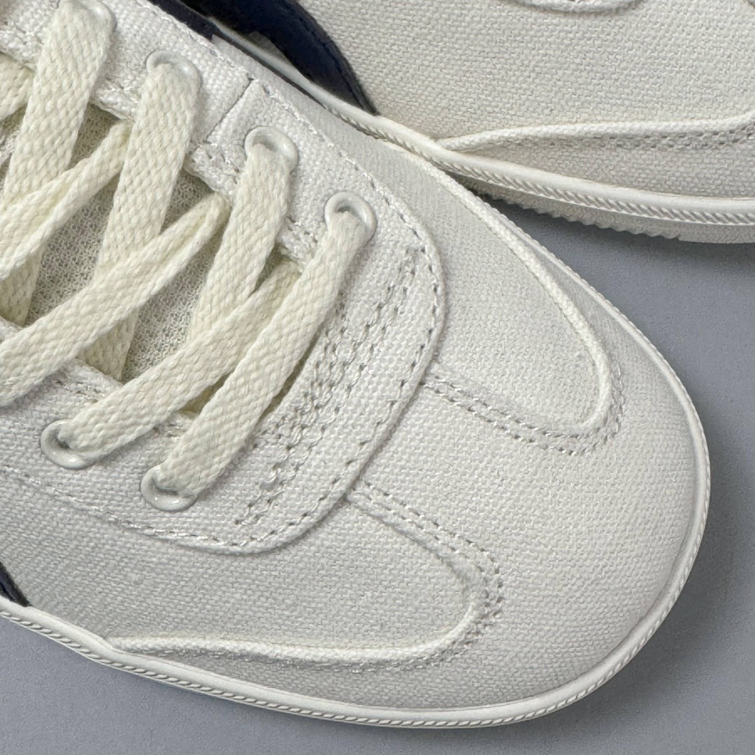 Onitsuka Tiger Tokuten