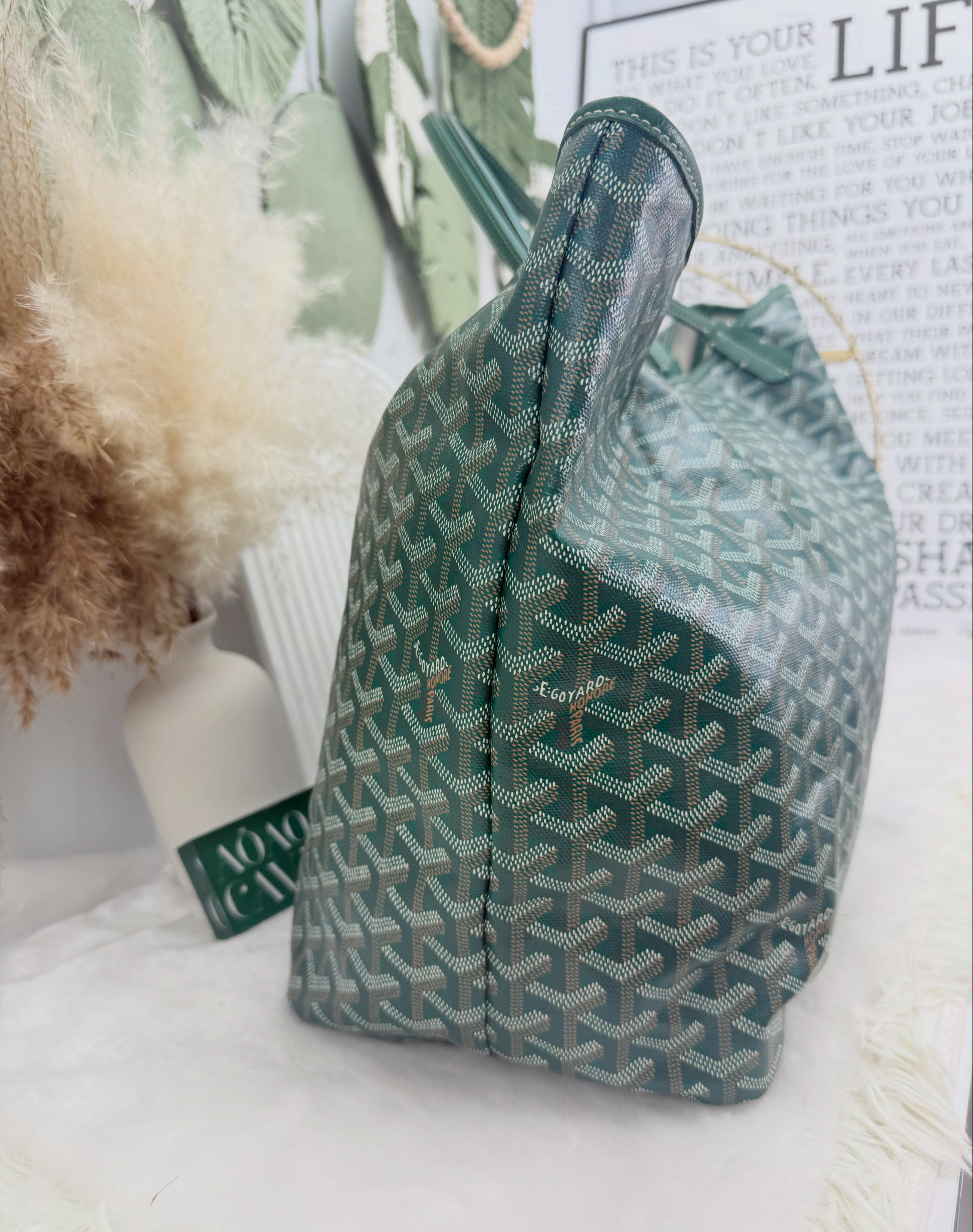 Goyard 👜 PRE OWNED 🛍️Saint Louis GM Tote💚 