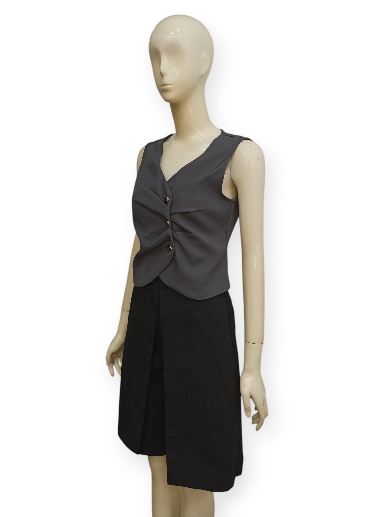 Asymmetrical Vest M240