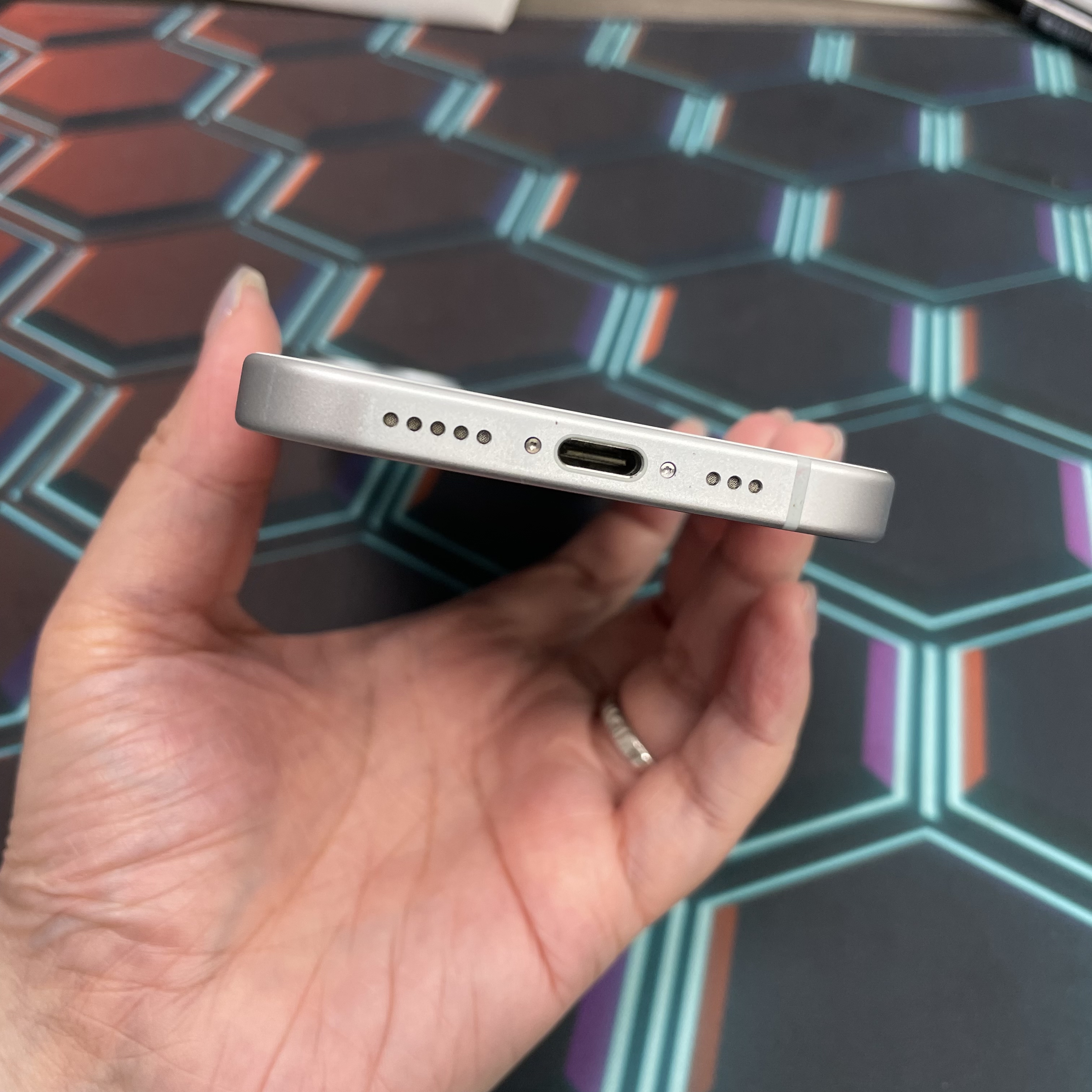 *7333 15 勁靚機 128GB 電100 藍色 blue