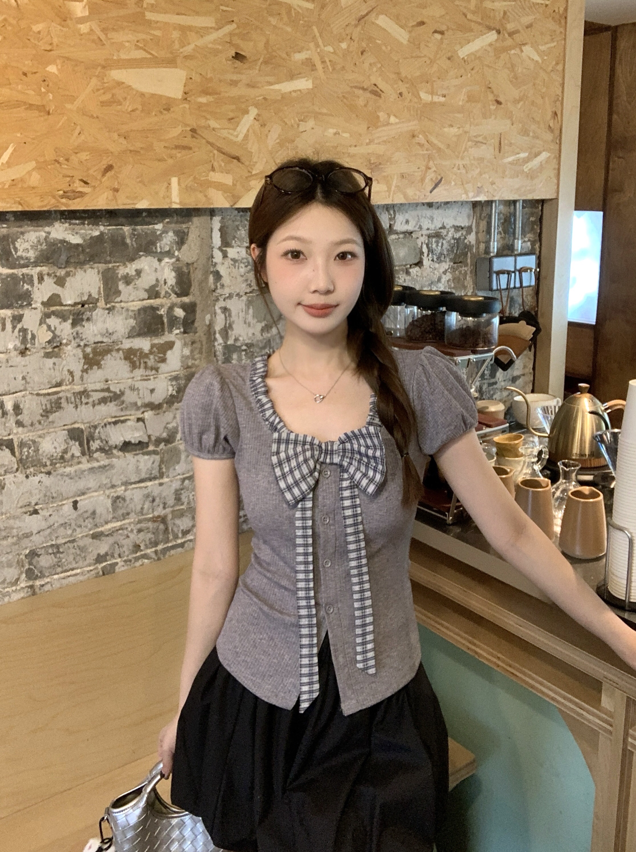 B173(9030) 韩系温柔甜美风领边褶皱格纹立体蝴蝶结灰黑上衣