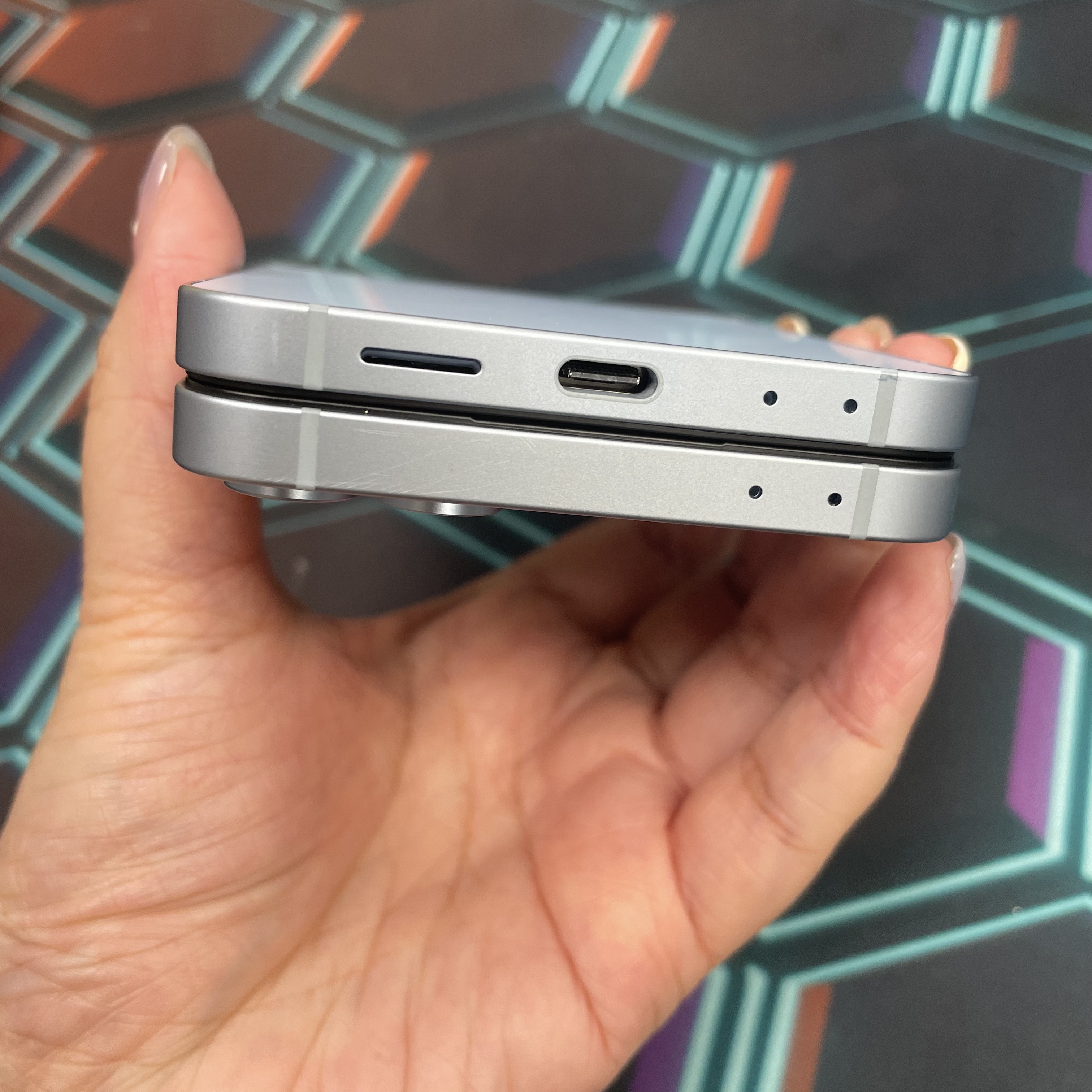 *6800B Galaxy Z Flip 6 勁靚機 12+256GB 藍色 blue 國際版
