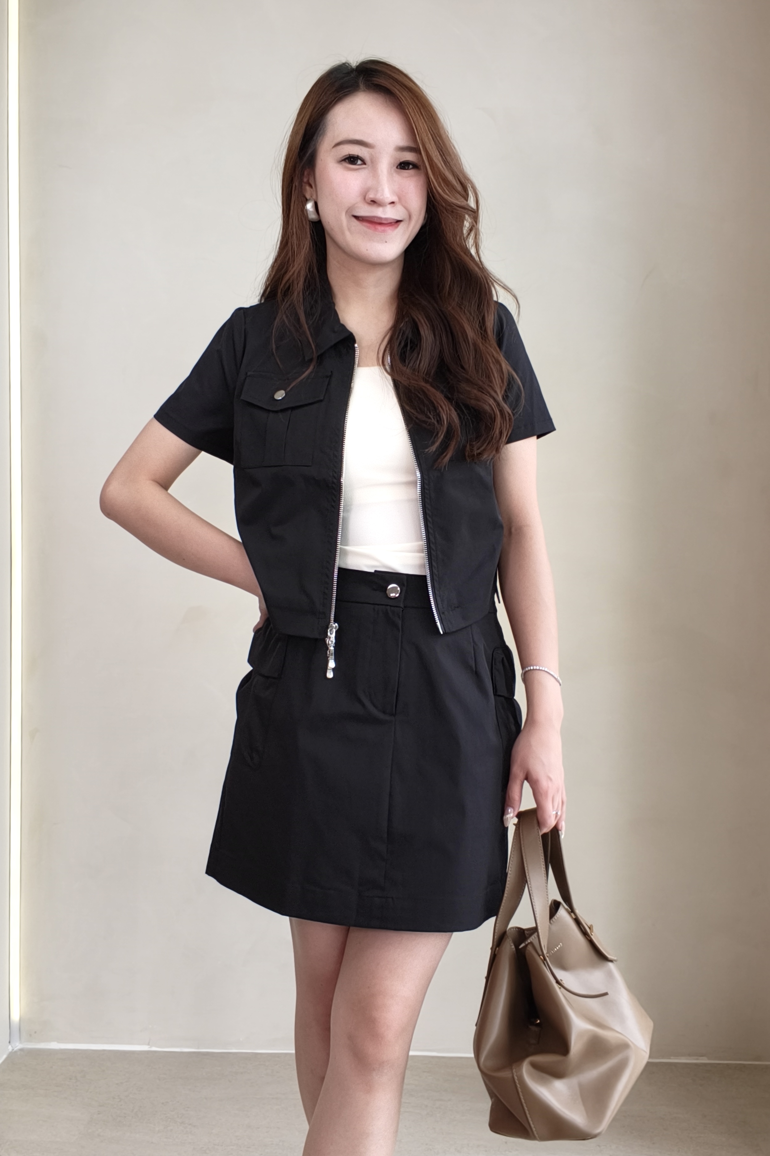 10141302 Luna Utility Zip Crop Top