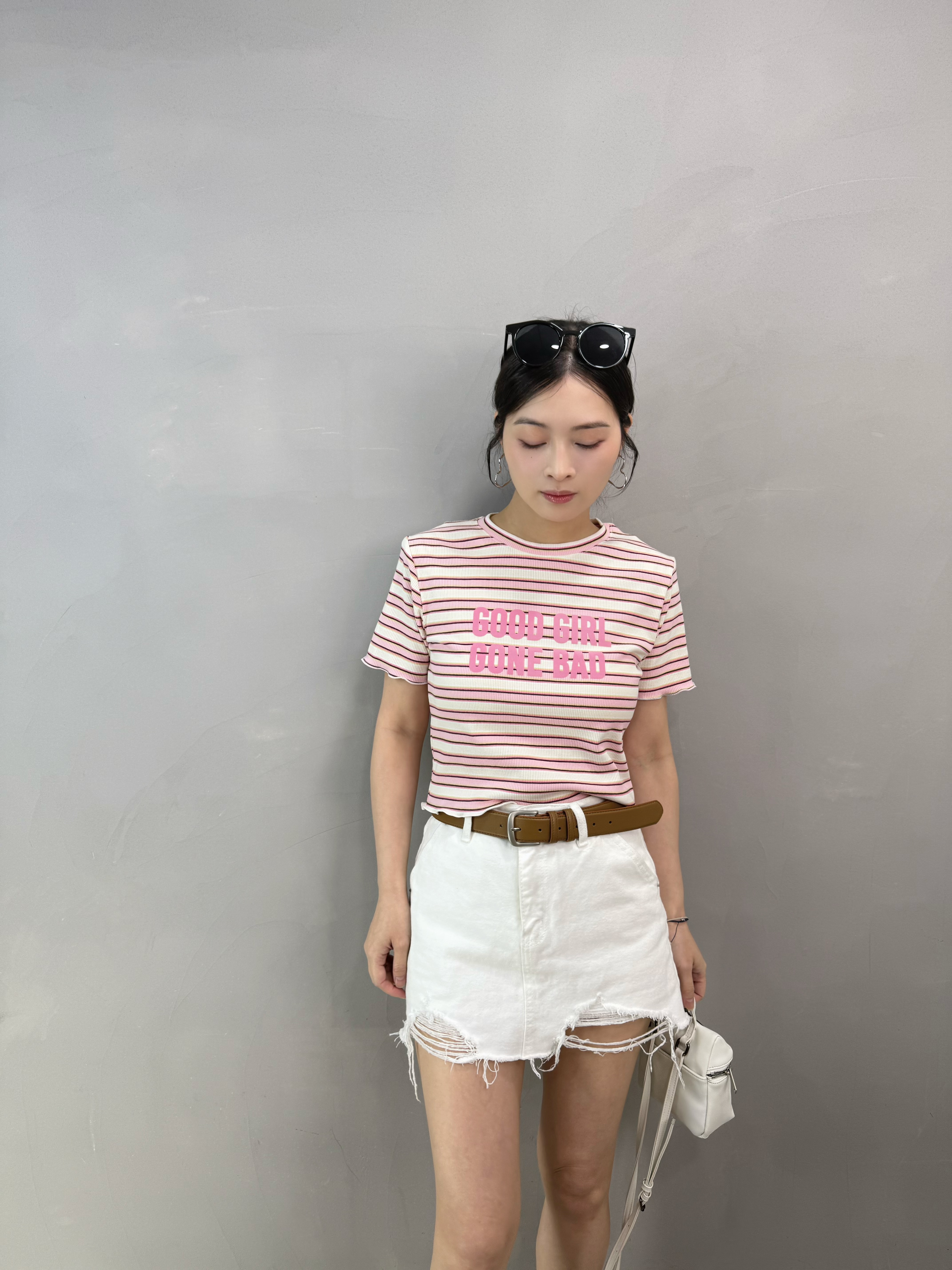 U71 英文字彩間Tee