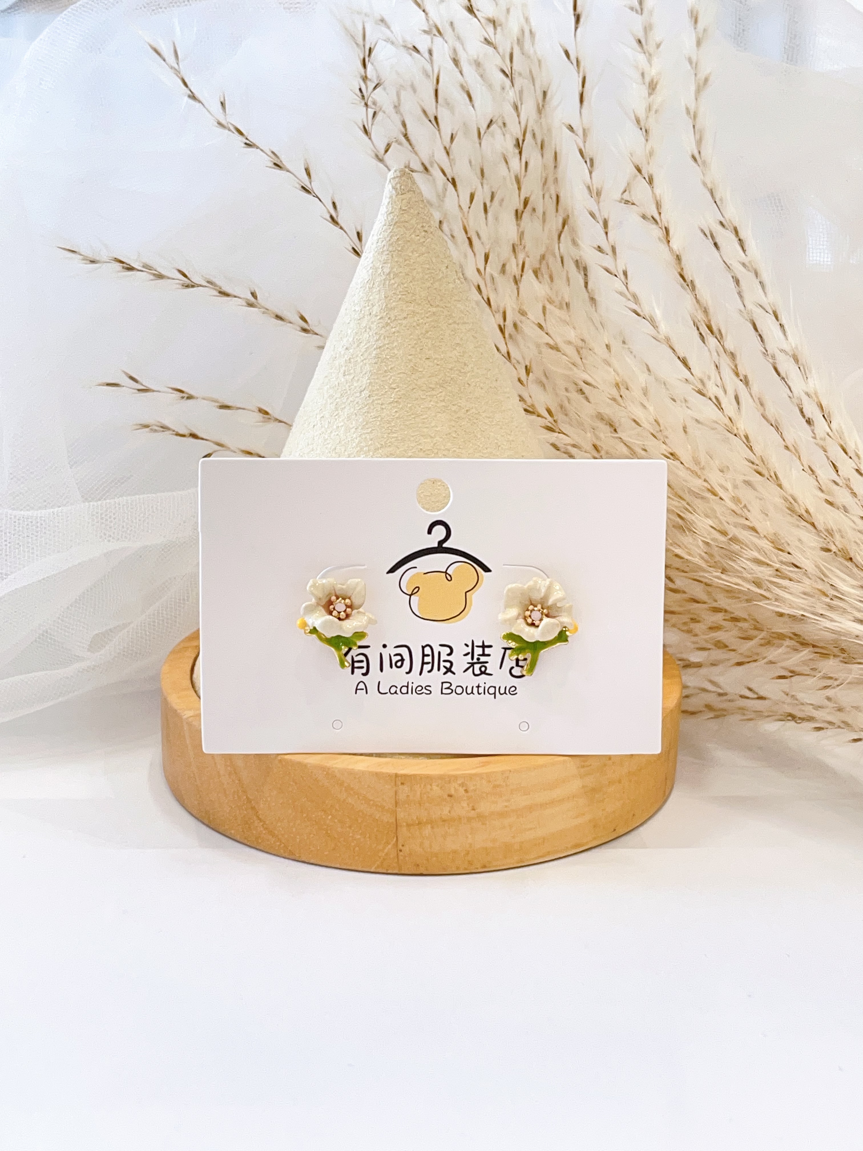 可爱立体小花元素耳环