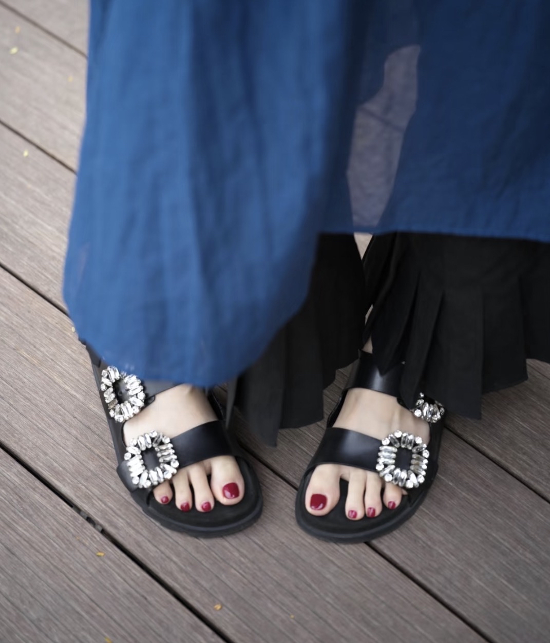 經典款🎀 訂貨📮 RV 鑽扣黑色涼鞋 💖Size 35/36/37/39/40/41