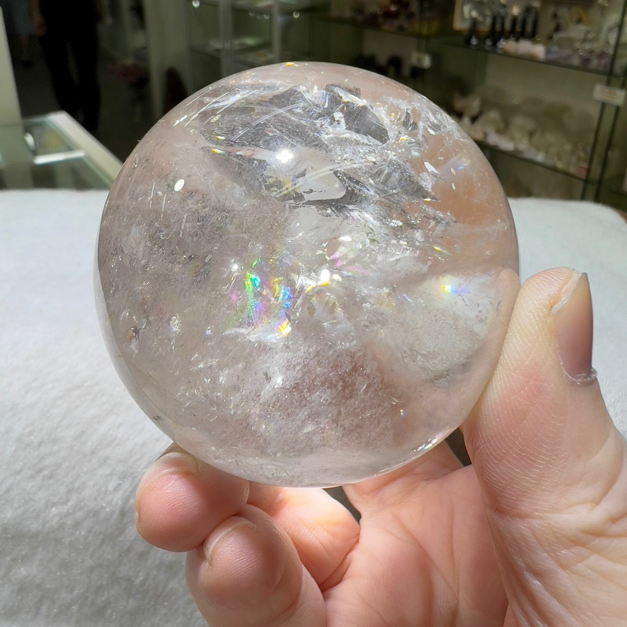 白水晶 球 - 5.6cm+/- (不連座)