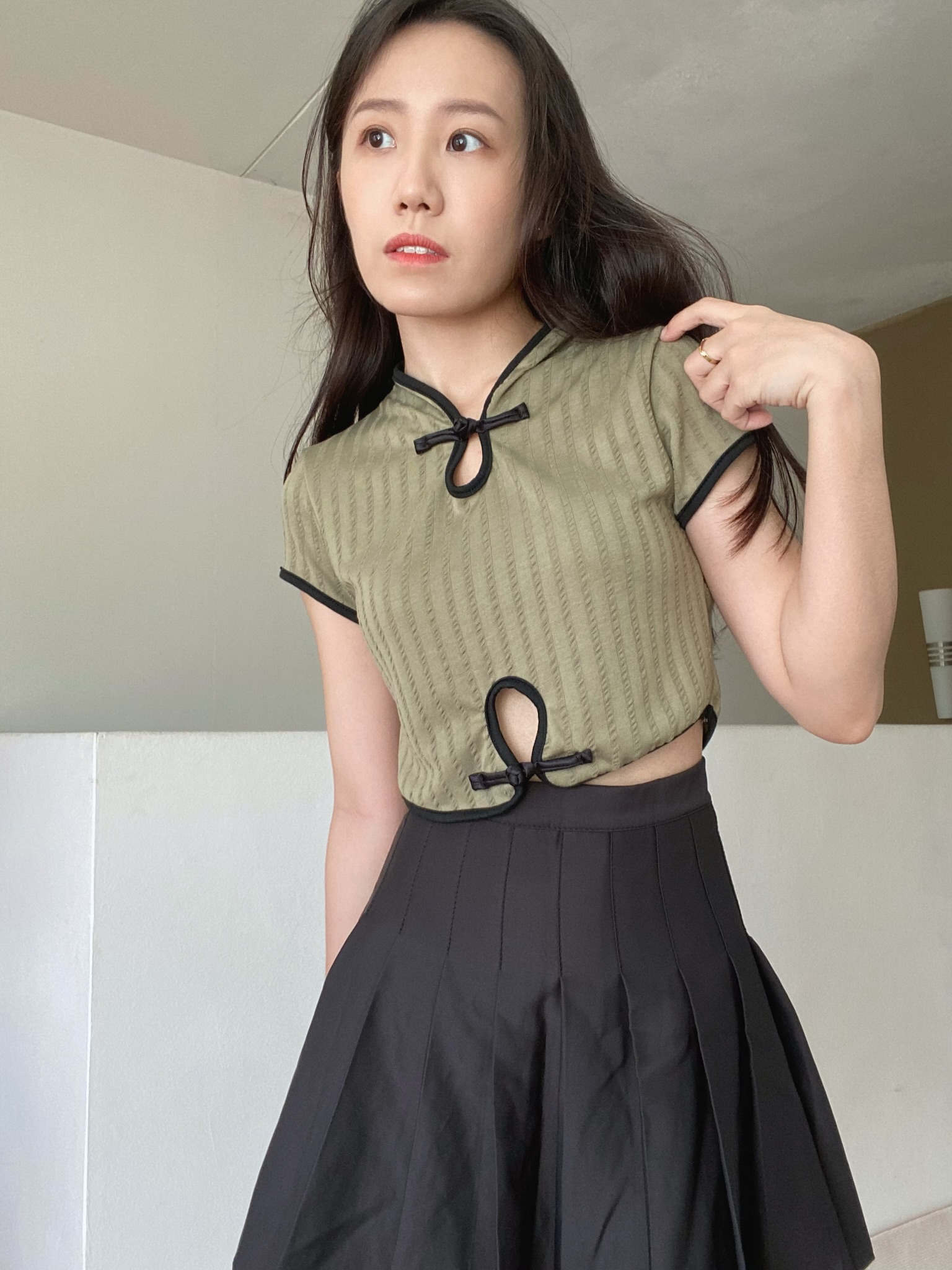 Serene Chinese Tee | Green