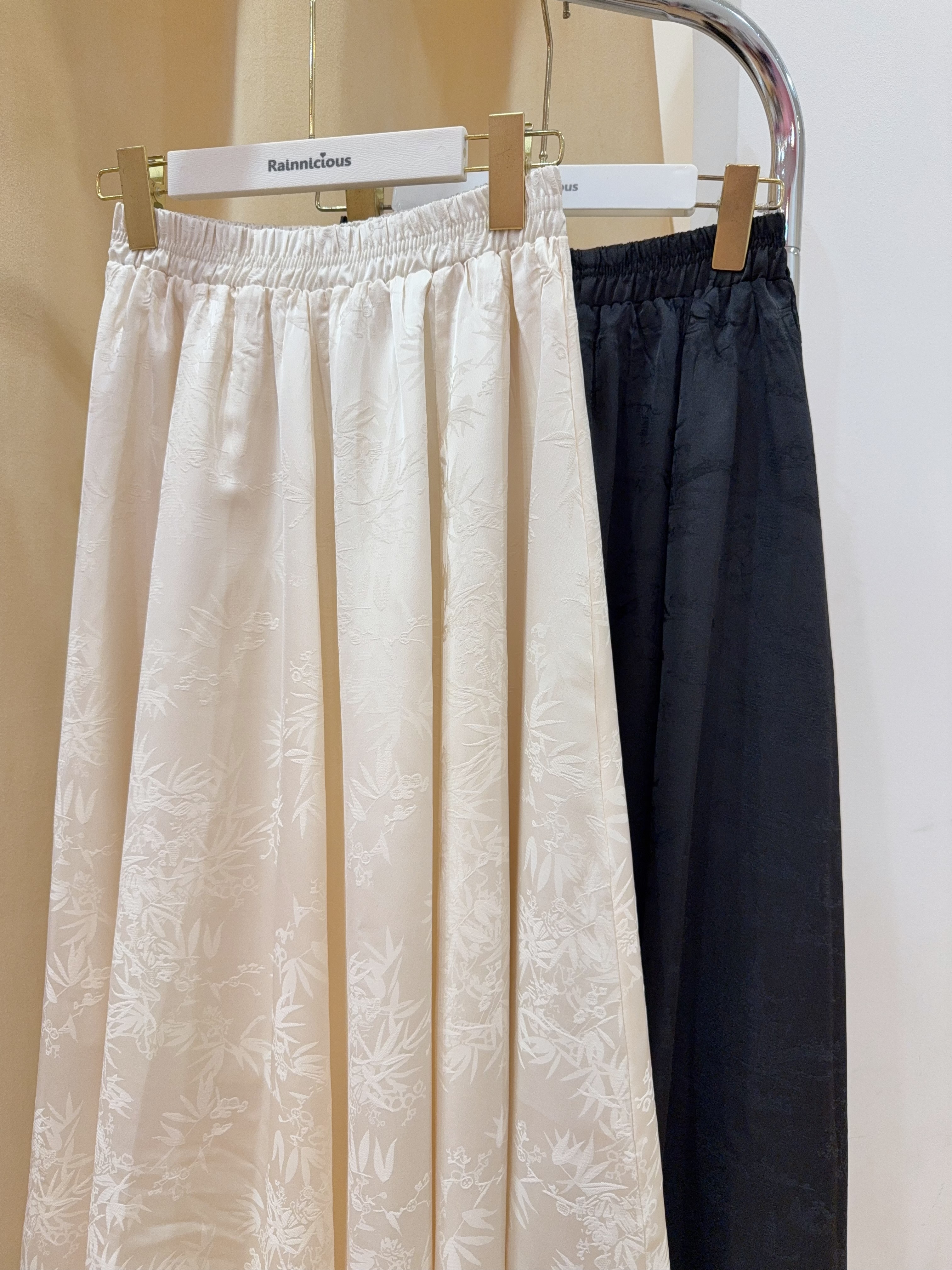 新中式提花垂感大摆半身长裙 R2810