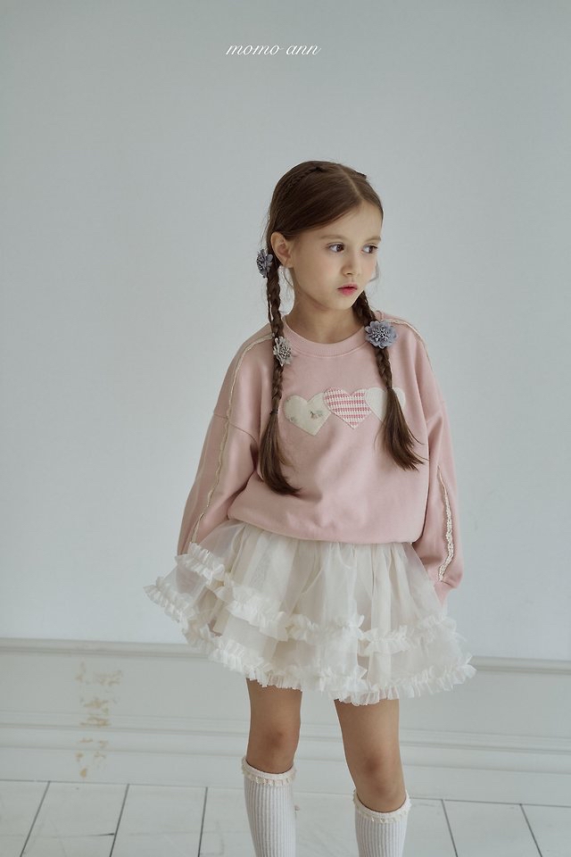 Momoann | Heart Patch Sweatshirt