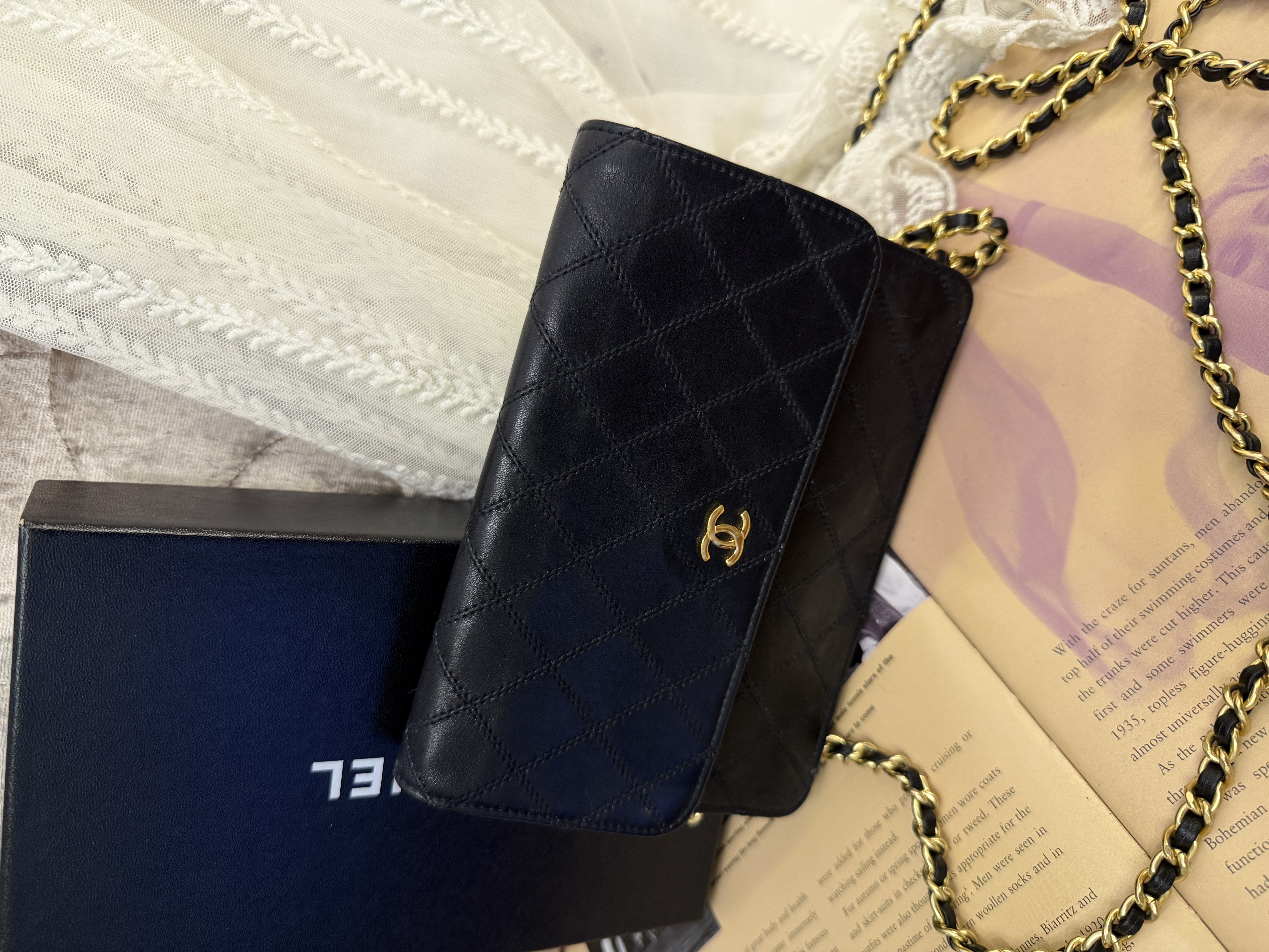 chanel cc black matelasse  black leather flap cutch bag