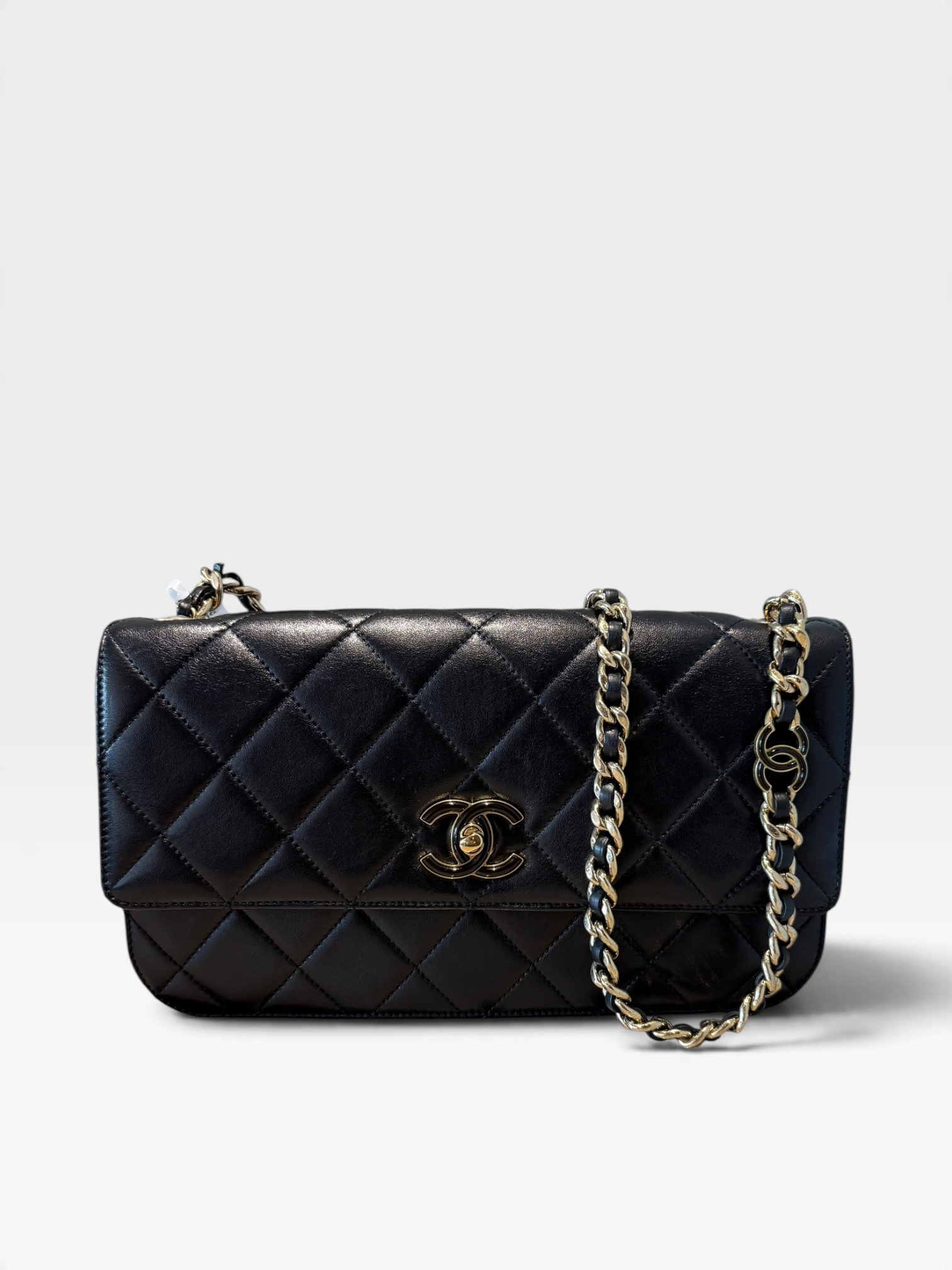 Pre-Owned CHANEL CC logo Flap Bag / Product Code: 101222